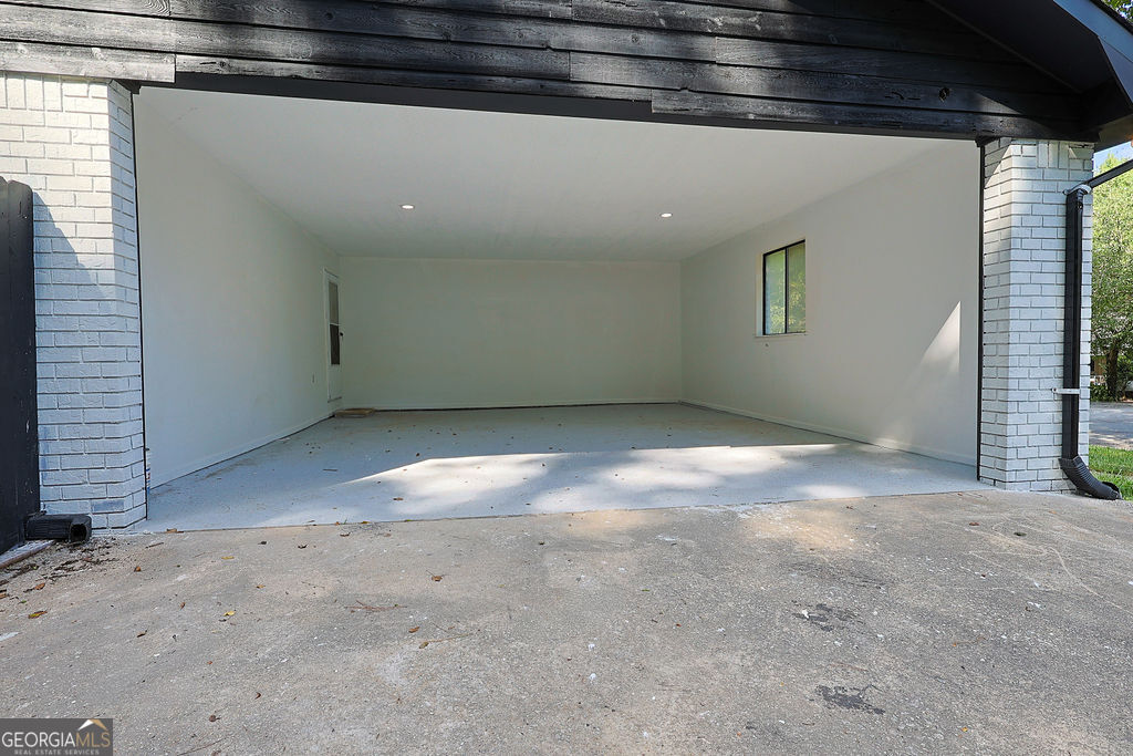949 Marion Court Property Photo 11