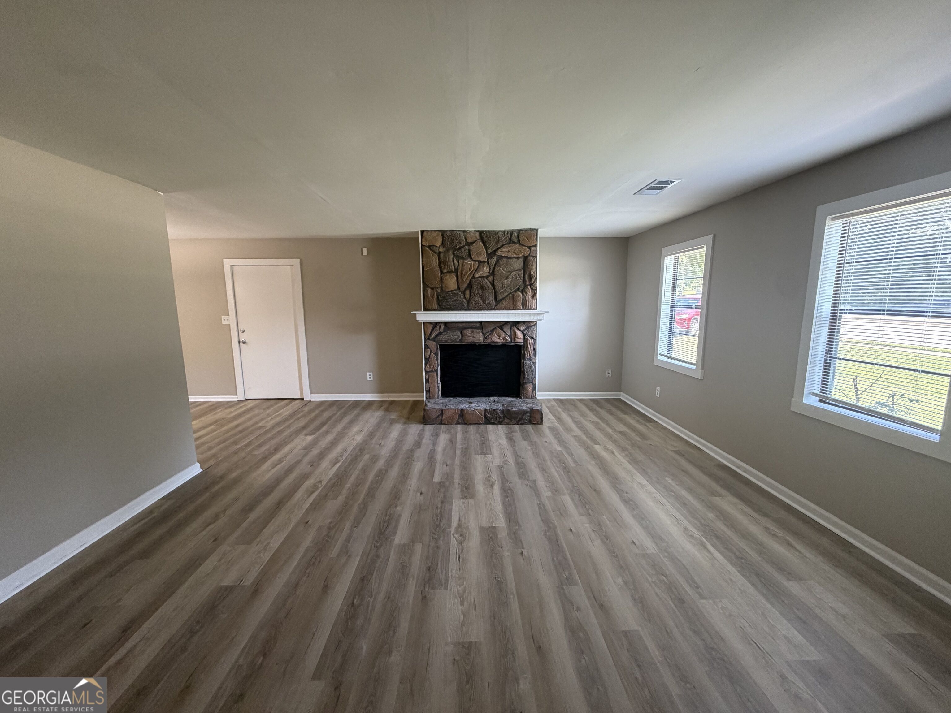 4125 Annistown Road Property Photo 3