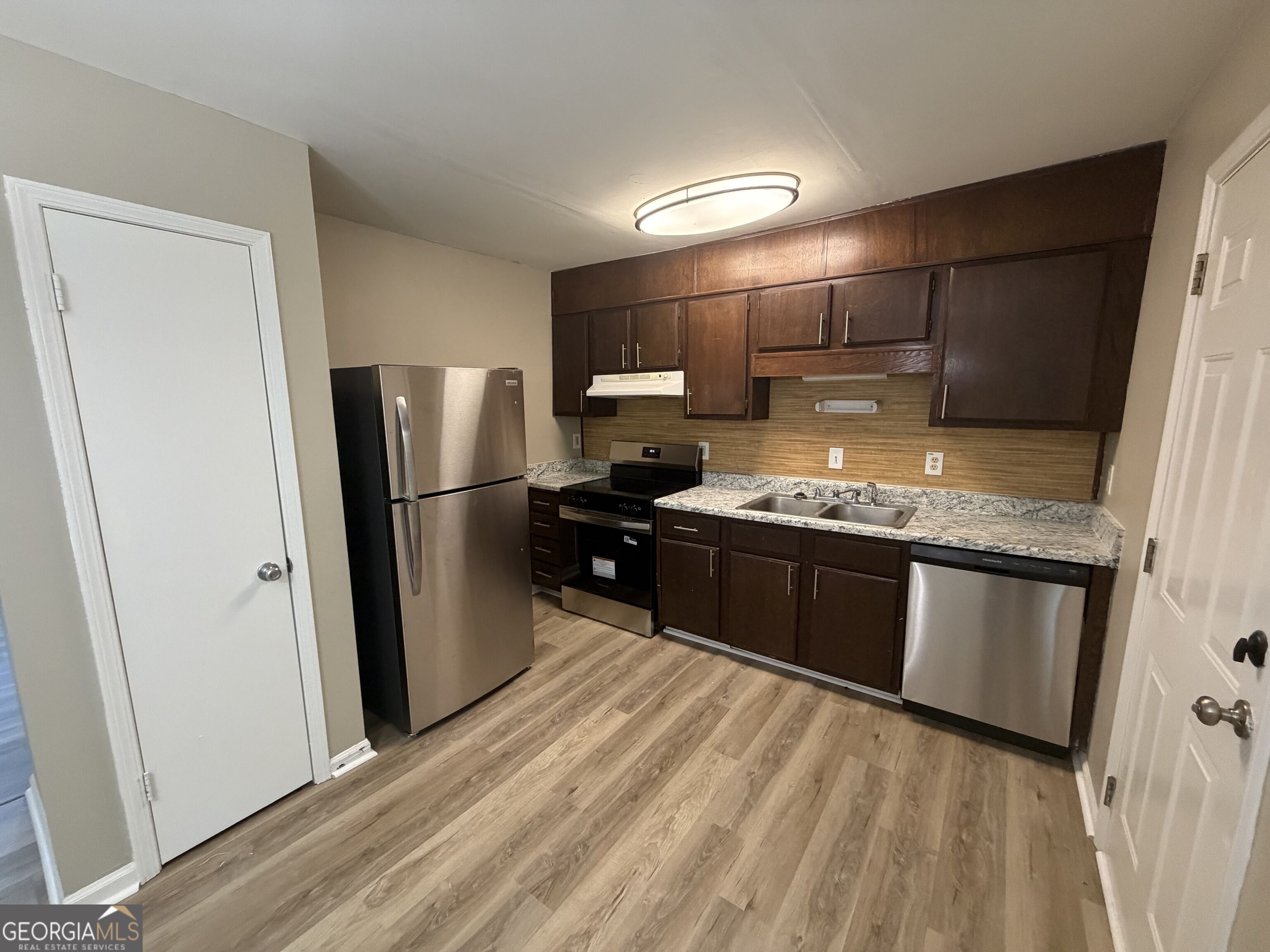 4125 Annistown Road Property Photo 6