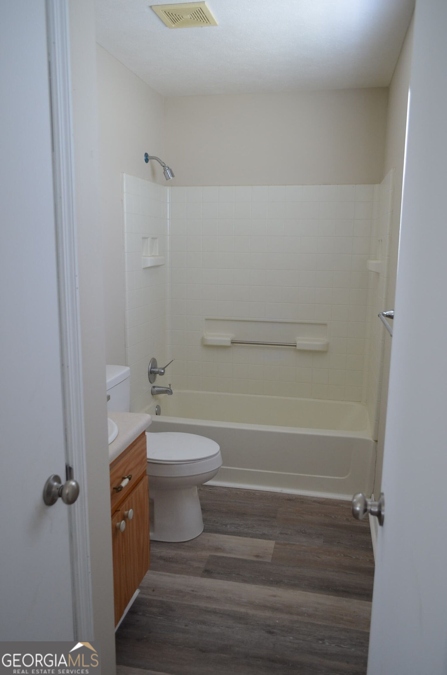 223 Carroll Road Property Photo 10