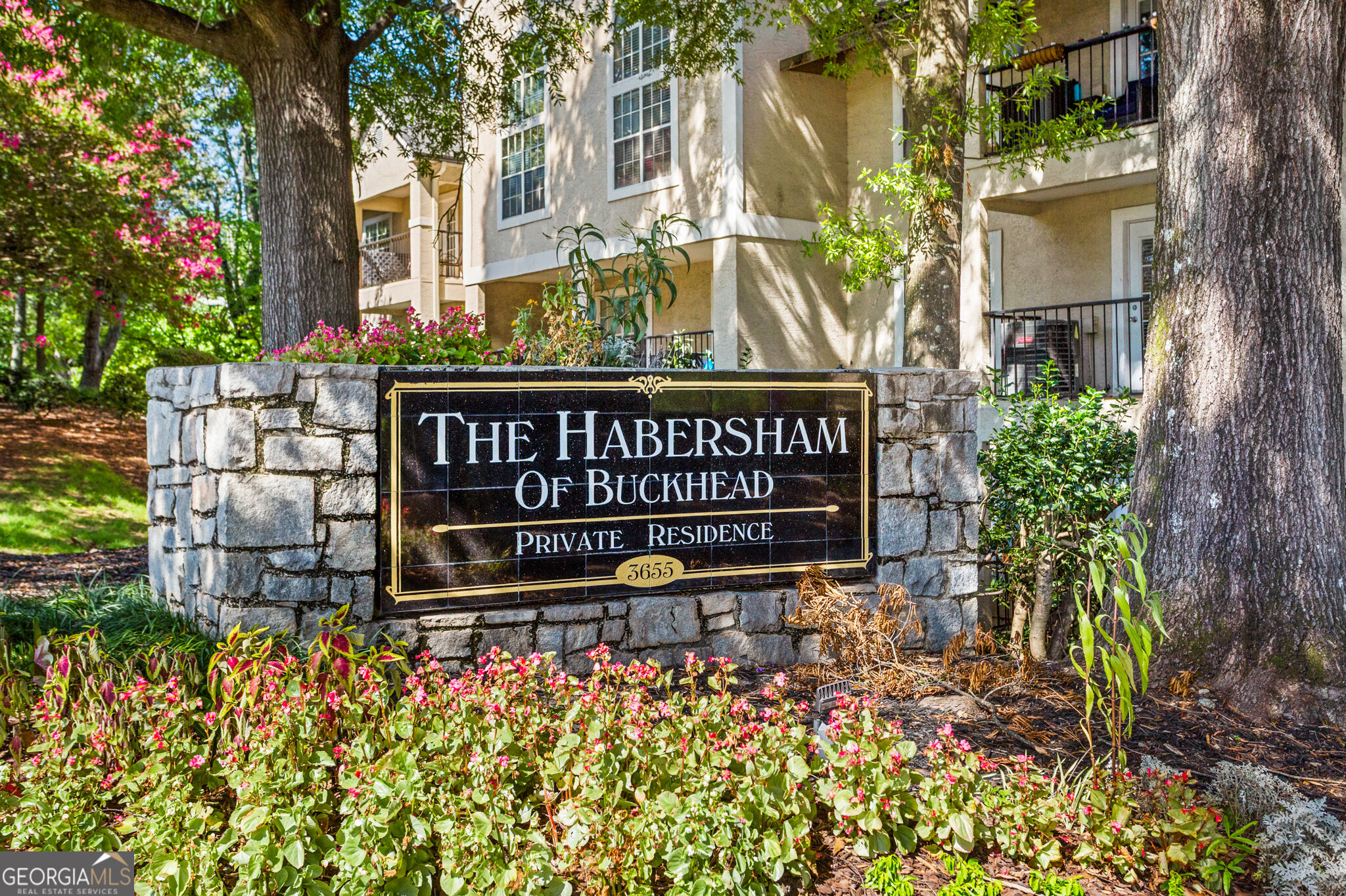 3655 Habersham Road NE # B236 Property Photo 1
