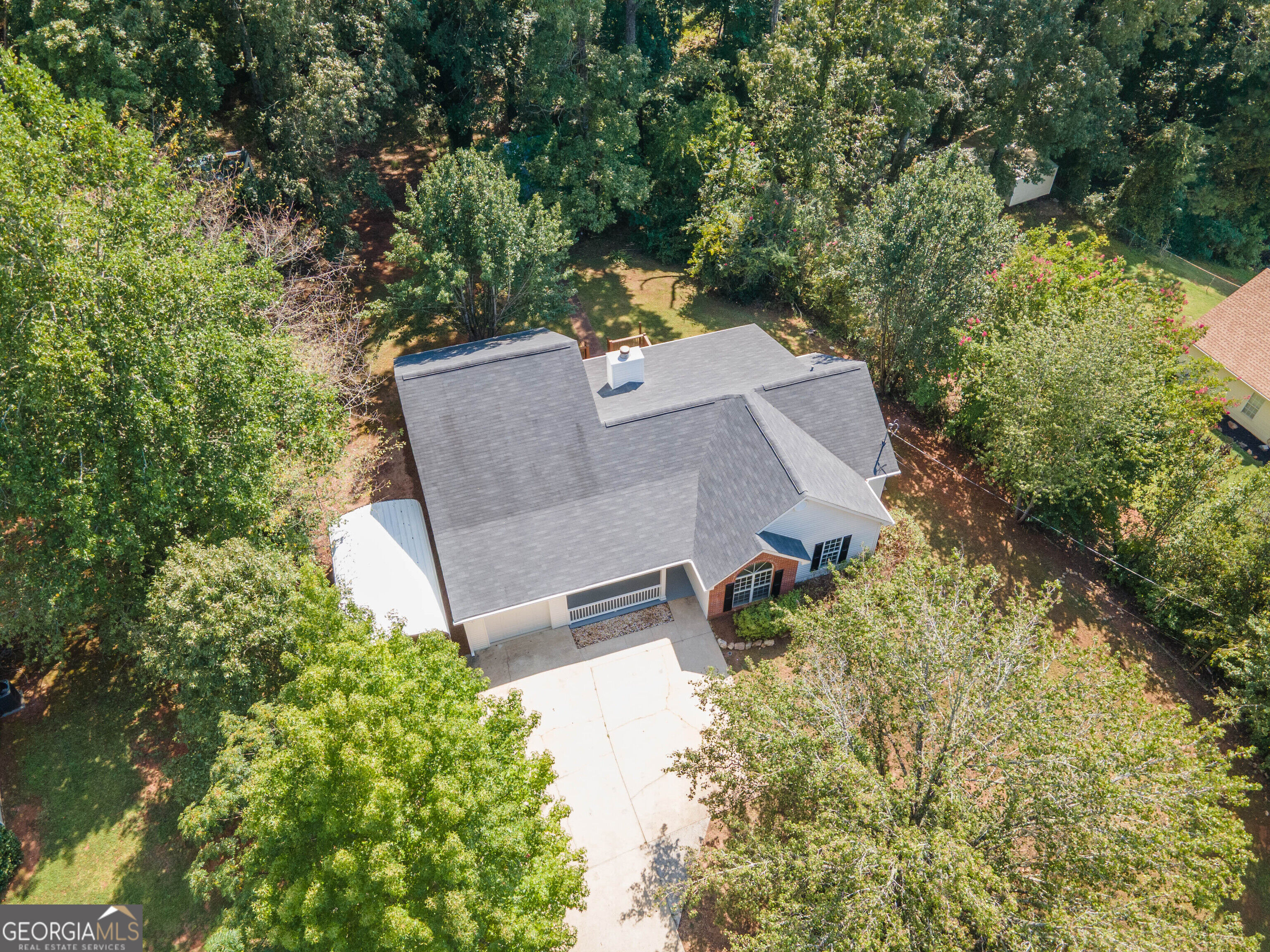 145 Edgemont Drive Property Photo 2