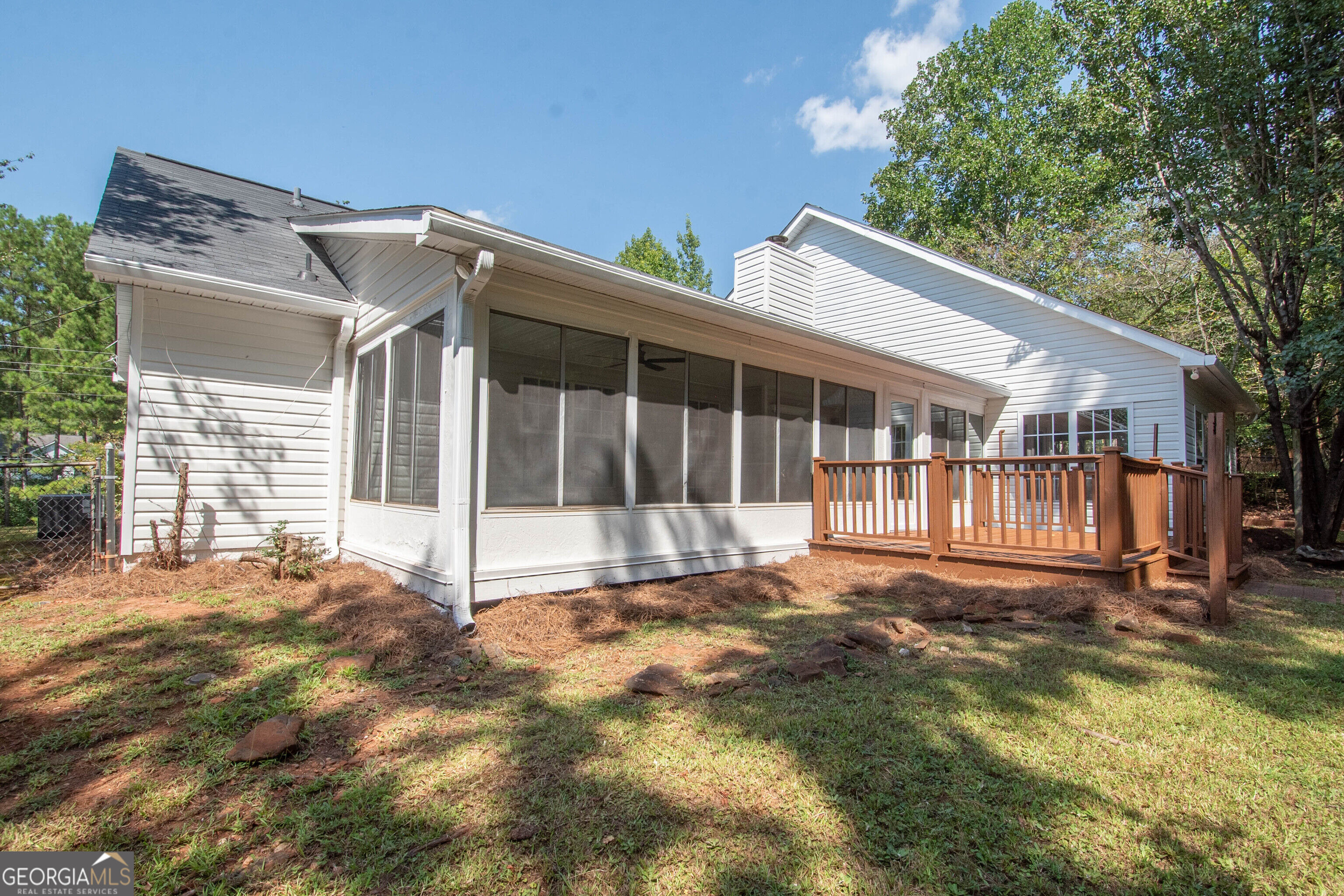 145 Edgemont Drive Property Photo 4