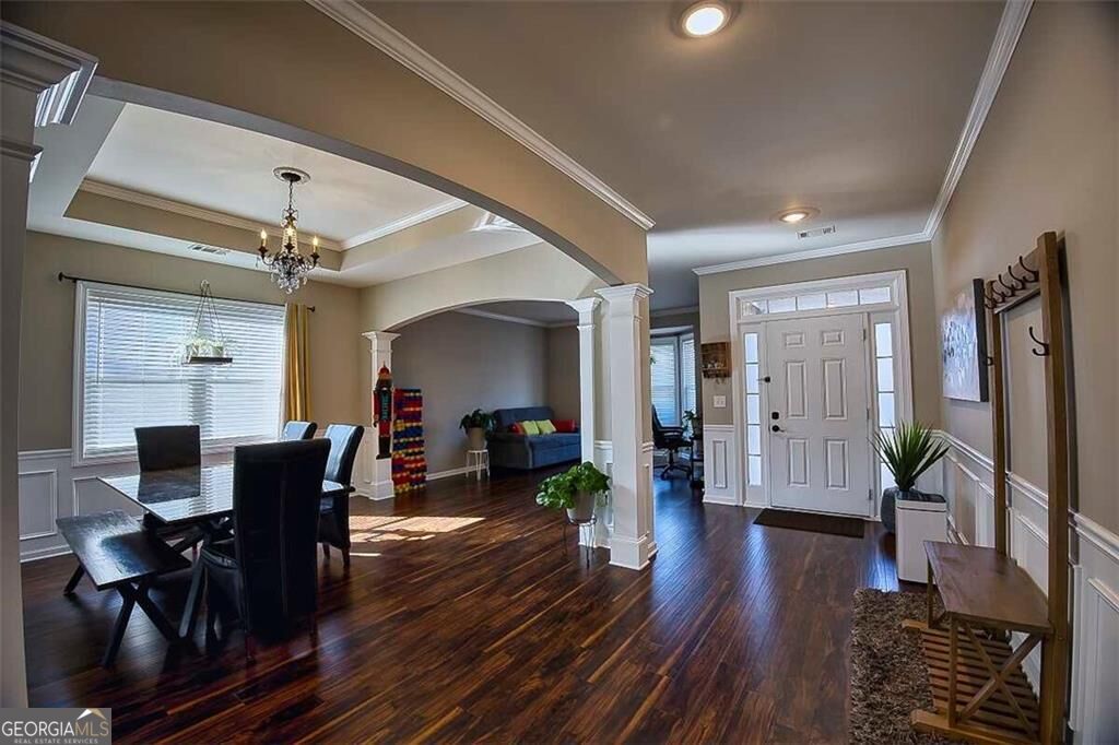 2364 Allsborough Way Property Photo 3