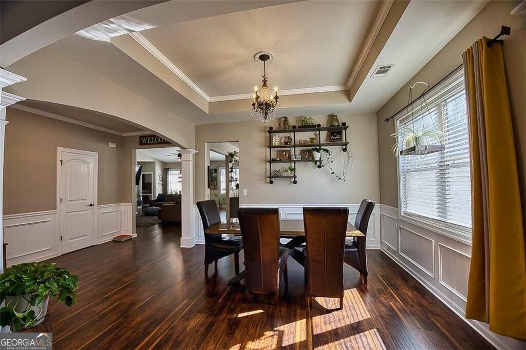 2364 Allsborough Way Property Photo 6