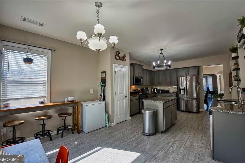 2364 Allsborough Way Property Photo 12