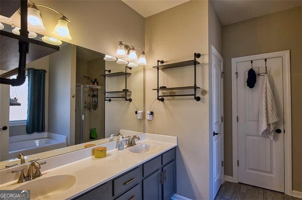 2364 Allsborough Way Property Photo 21
