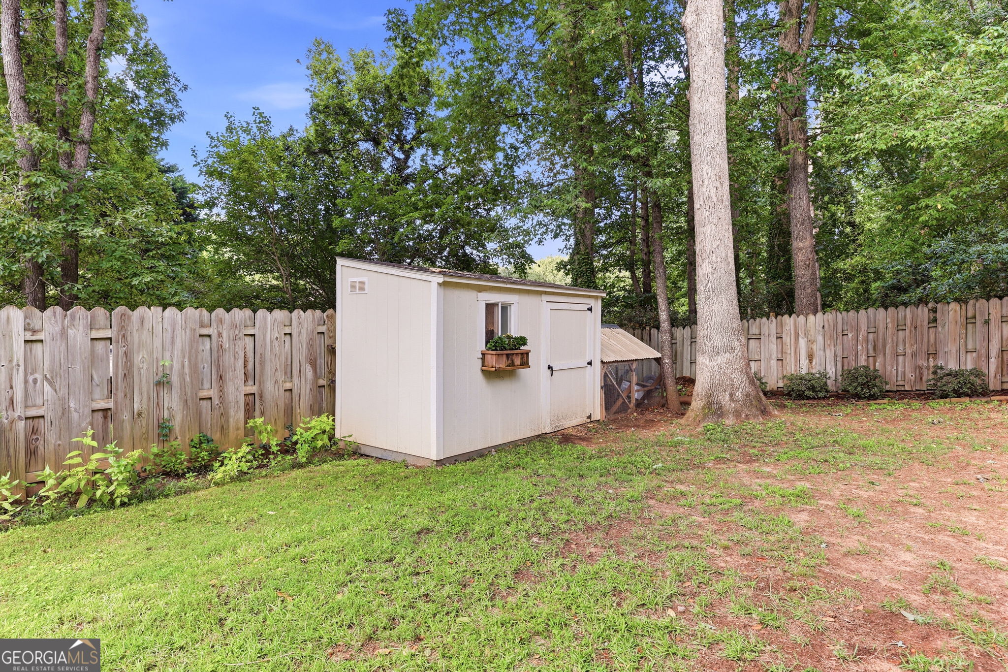 670 Robinhood Trail Property Photo 44