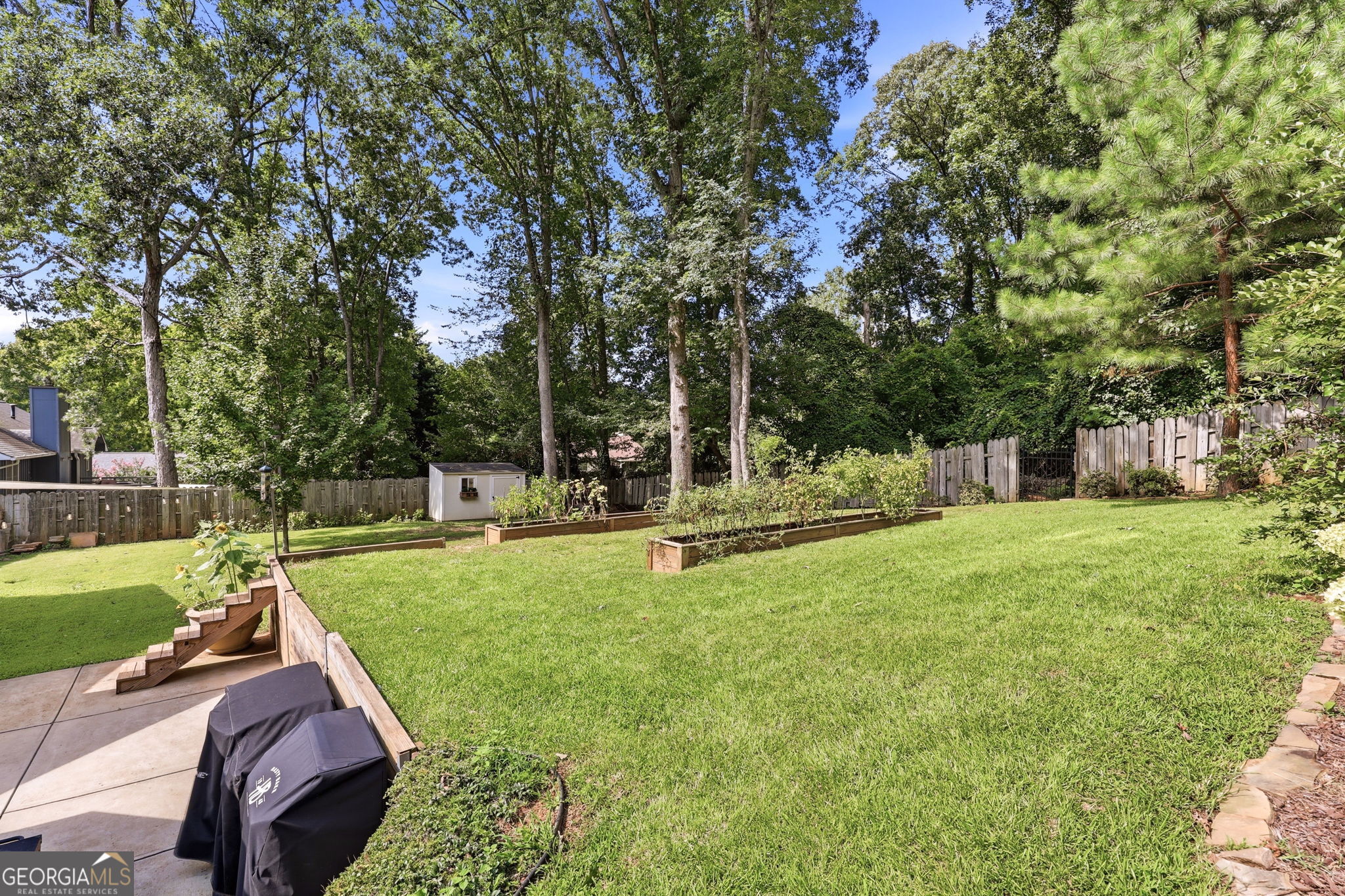670 Robinhood Trail Property Photo 46