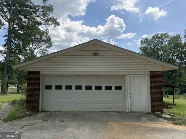1032 Central Road Property Photo 10