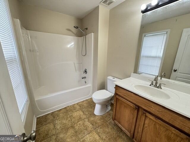2200 Hyssop Way Property Photo 12