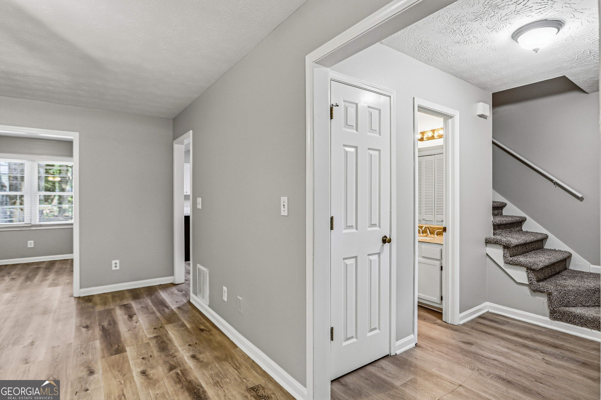 2130 Grayfield Drive Property Photo 4