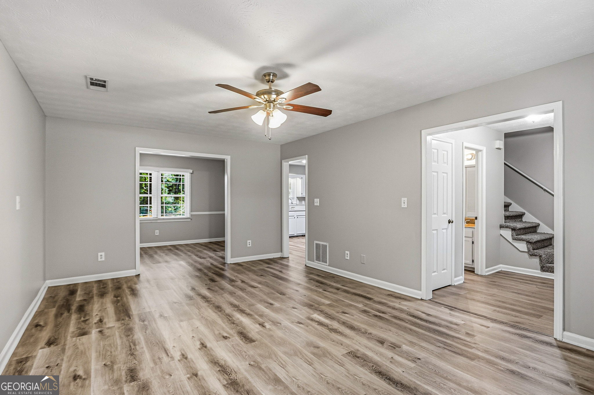 2130 Grayfield Drive Property Photo 5
