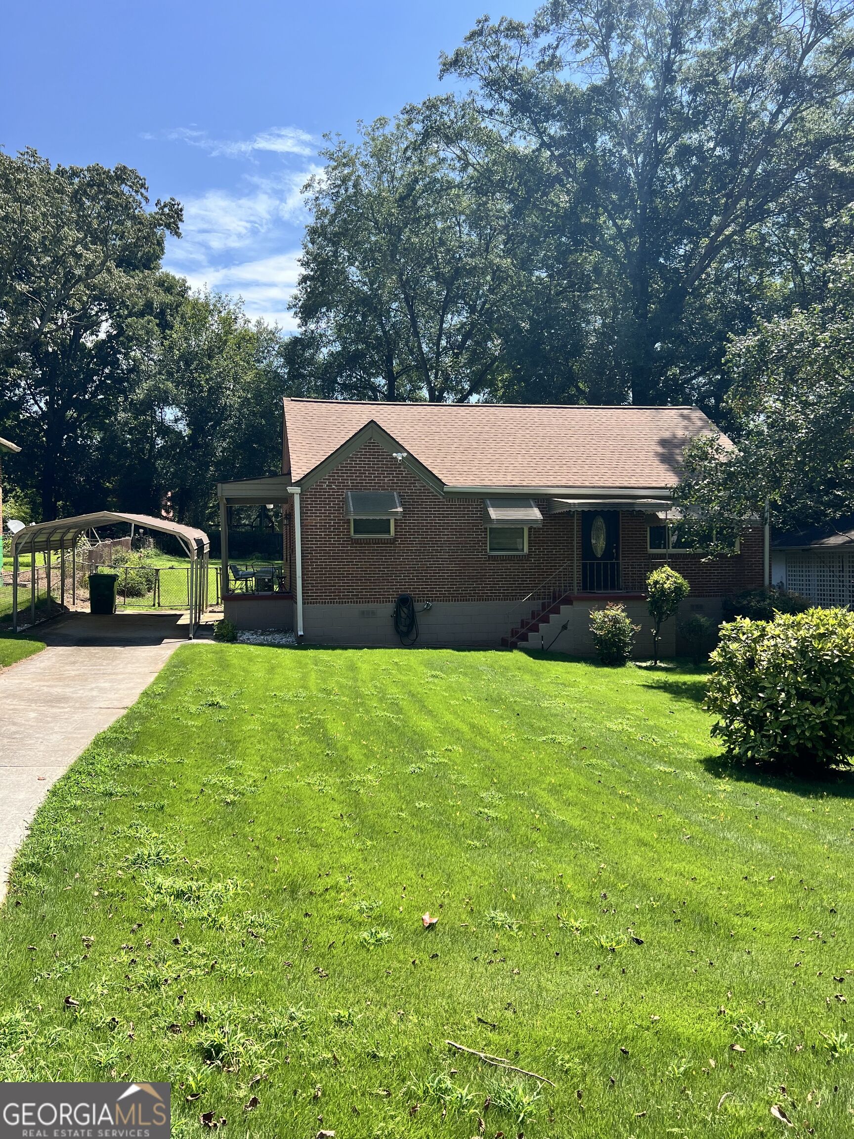 2032 Dellwood Place Property Photo 1