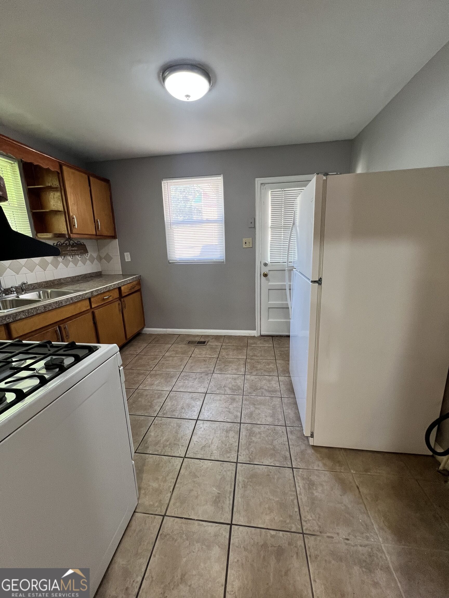 2032 Dellwood Place Property Photo 16
