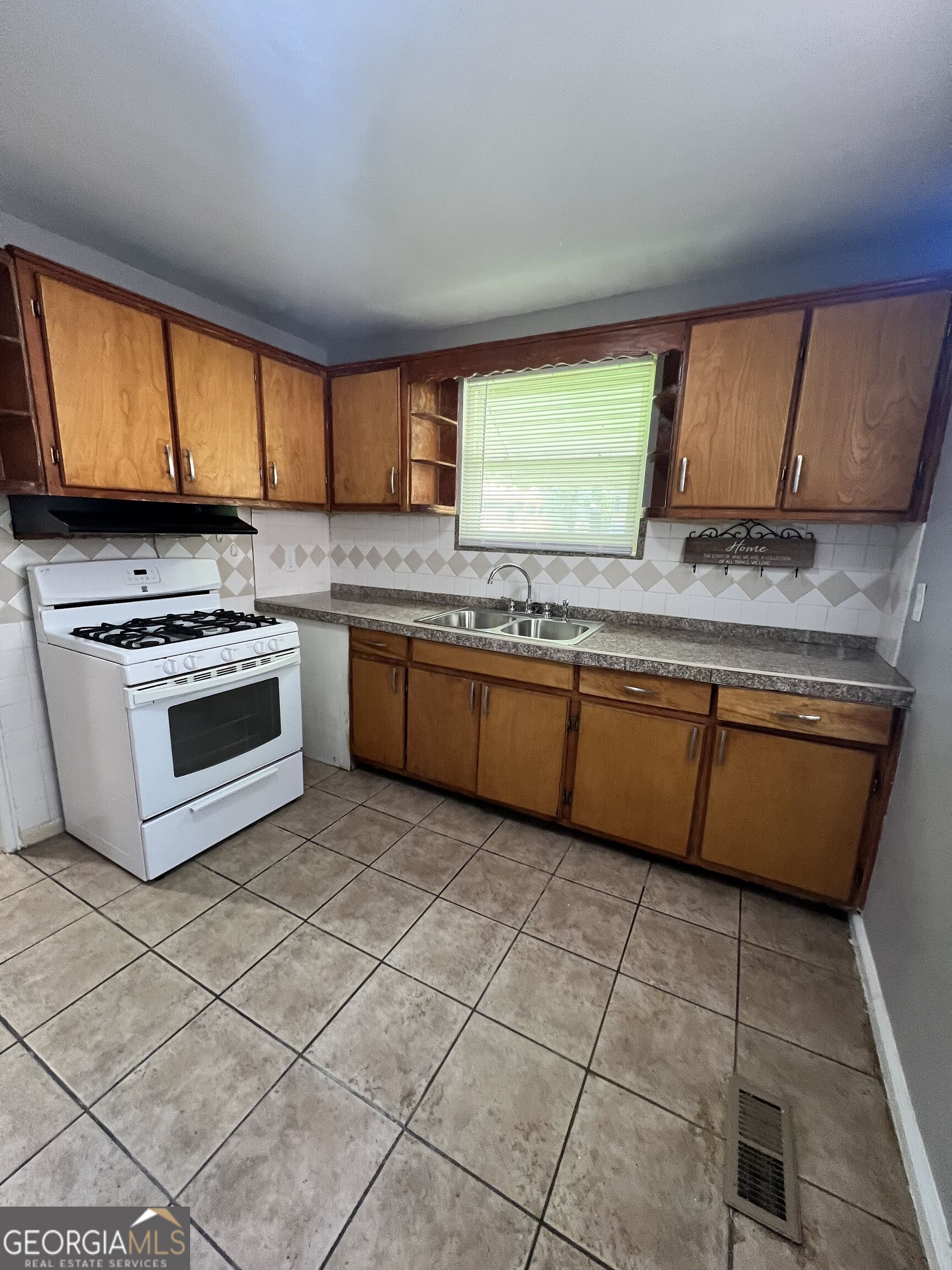 2032 Dellwood Place Property Photo 17