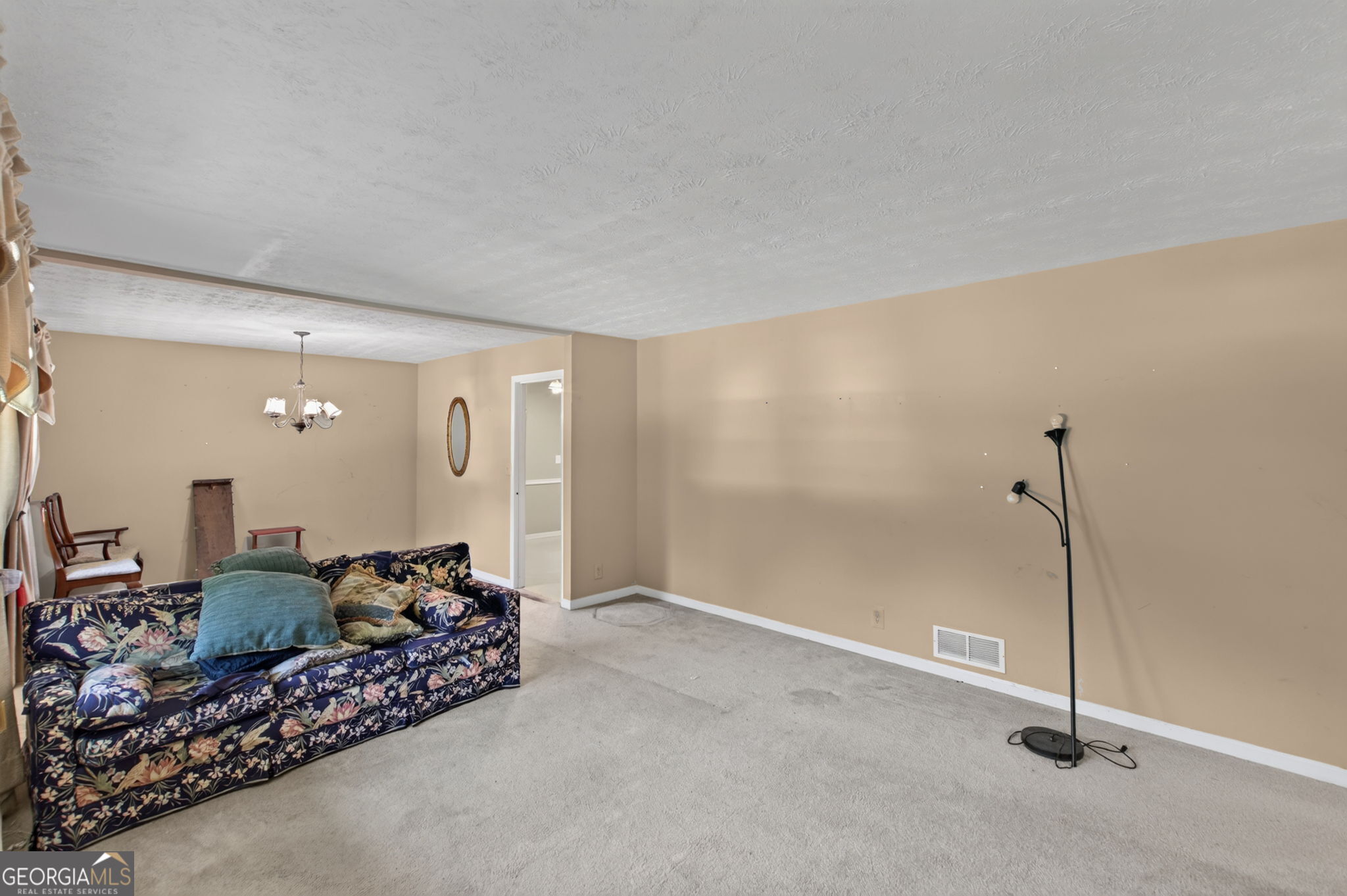 15 Highlane Drive Property Photo 10