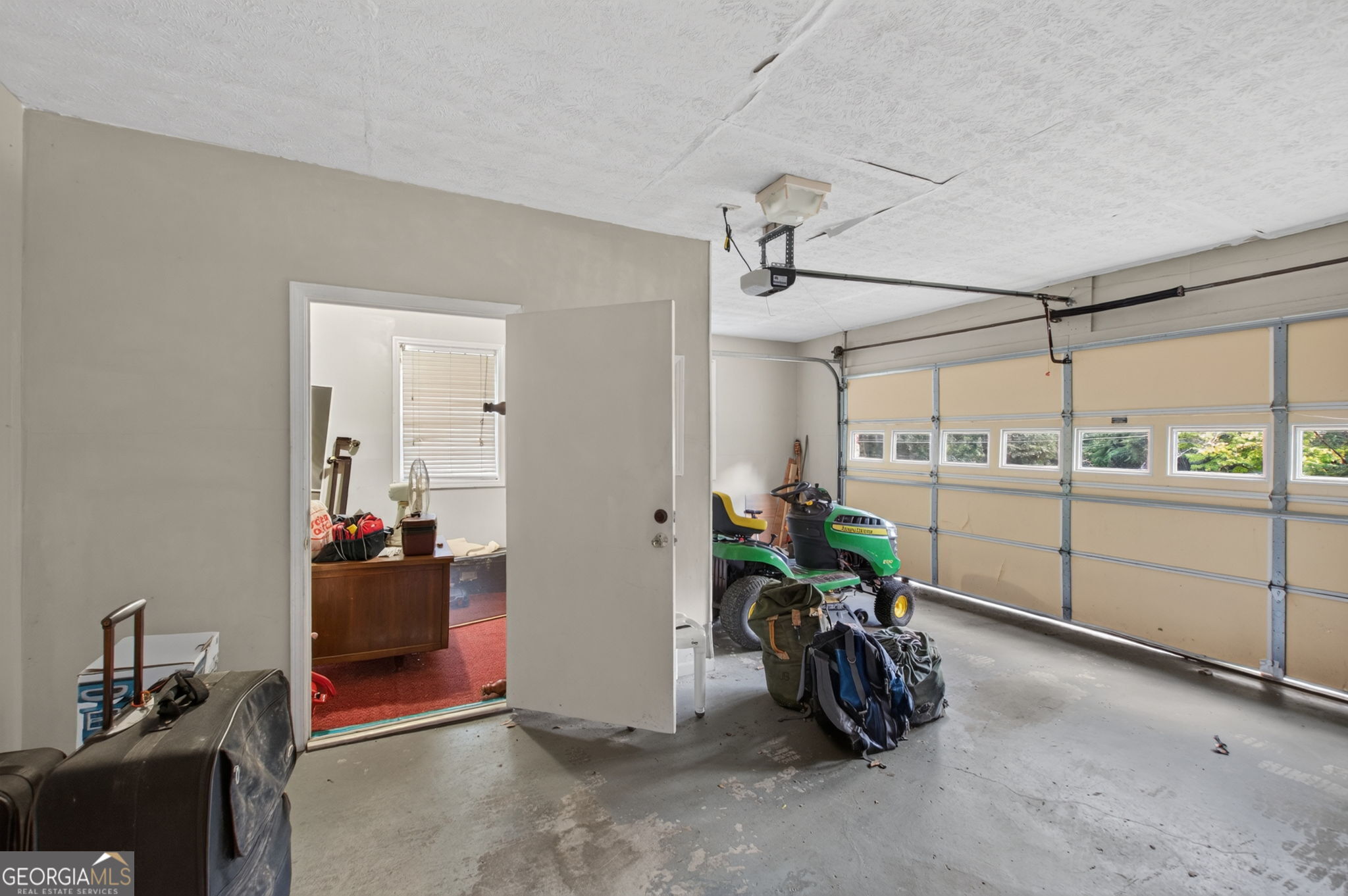 15 Highlane Drive Property Photo 23