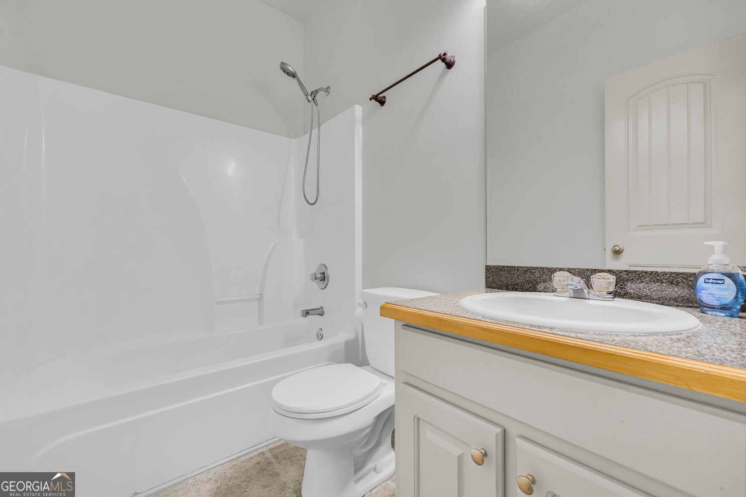 1412 Silvergate Way Property Photo 13