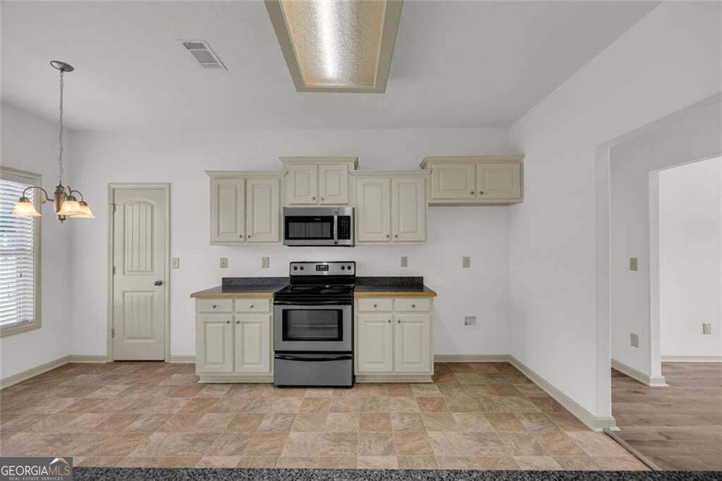 1412 Silvergate Way Property Photo 14