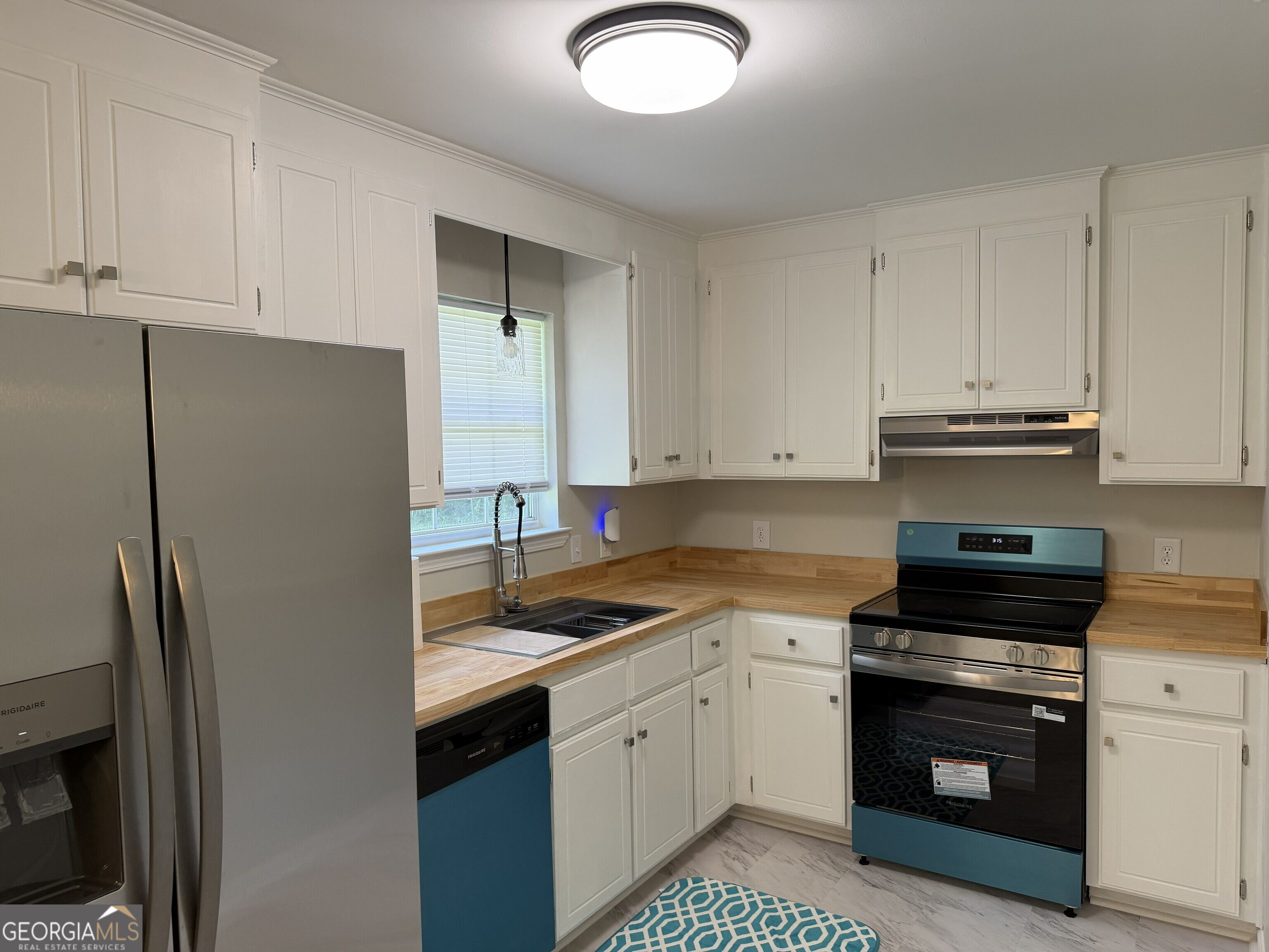 17930 Cedar Springs Road Property Photo 3