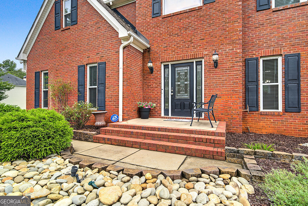 140 Farr Lake Drive Property Photo 3