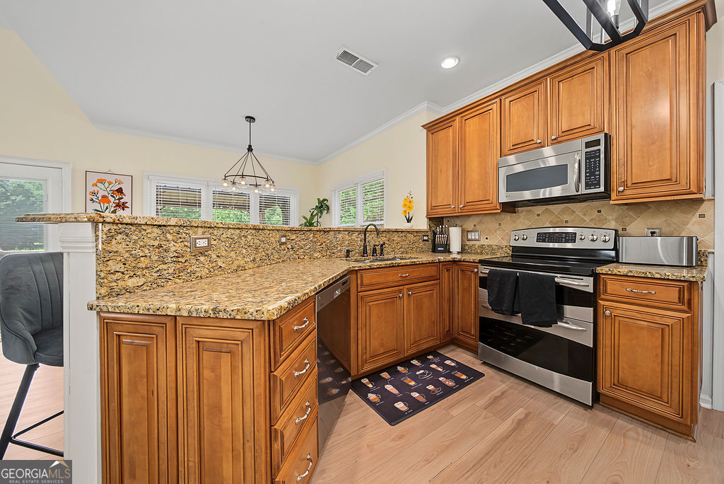 140 Farr Lake Drive Property Photo 12