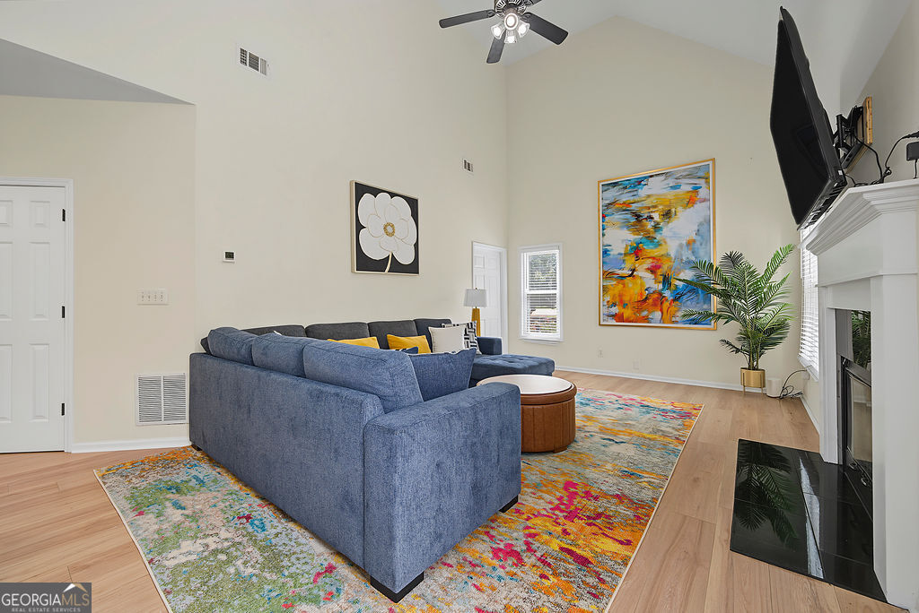140 Farr Lake Drive Property Photo 14