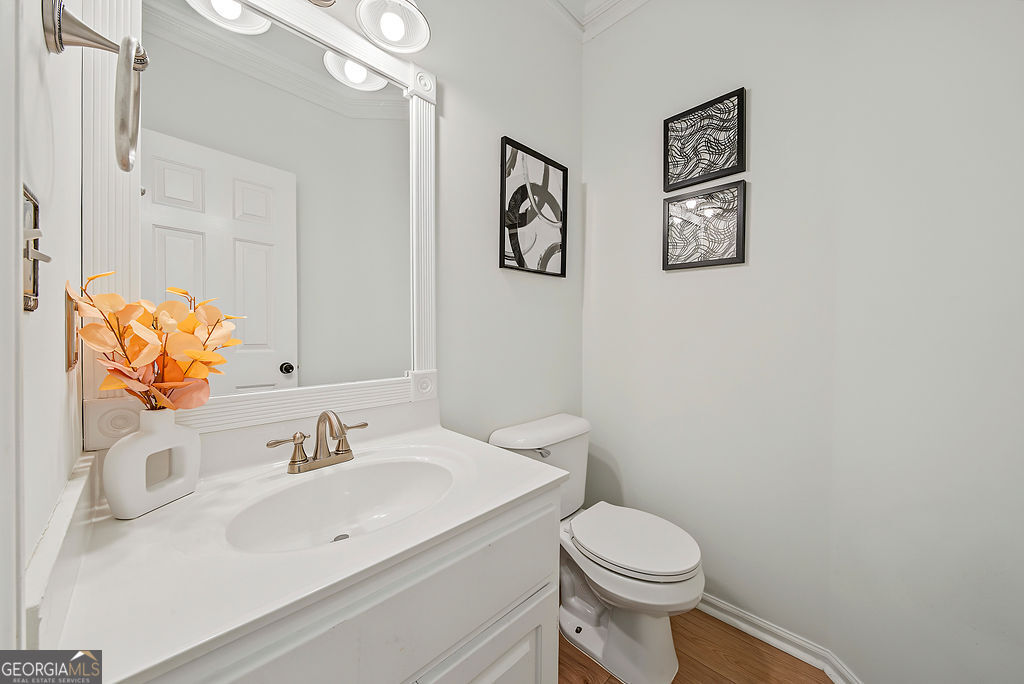 140 Farr Lake Drive Property Photo 17