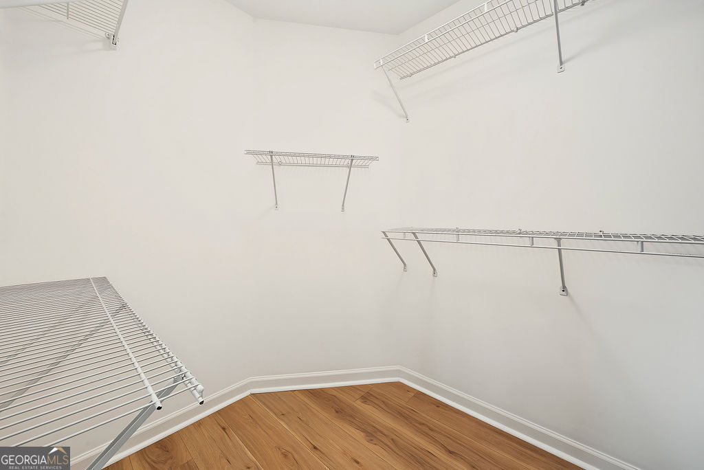 140 Farr Lake Drive Property Photo 28