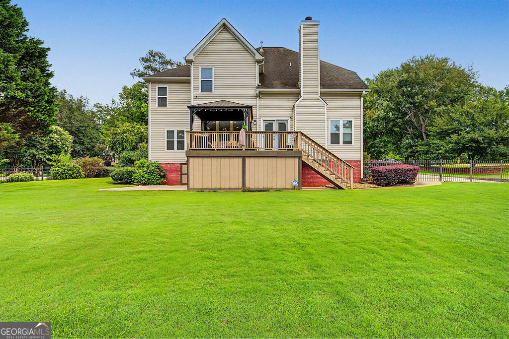 140 Farr Lake Drive Property Photo 42