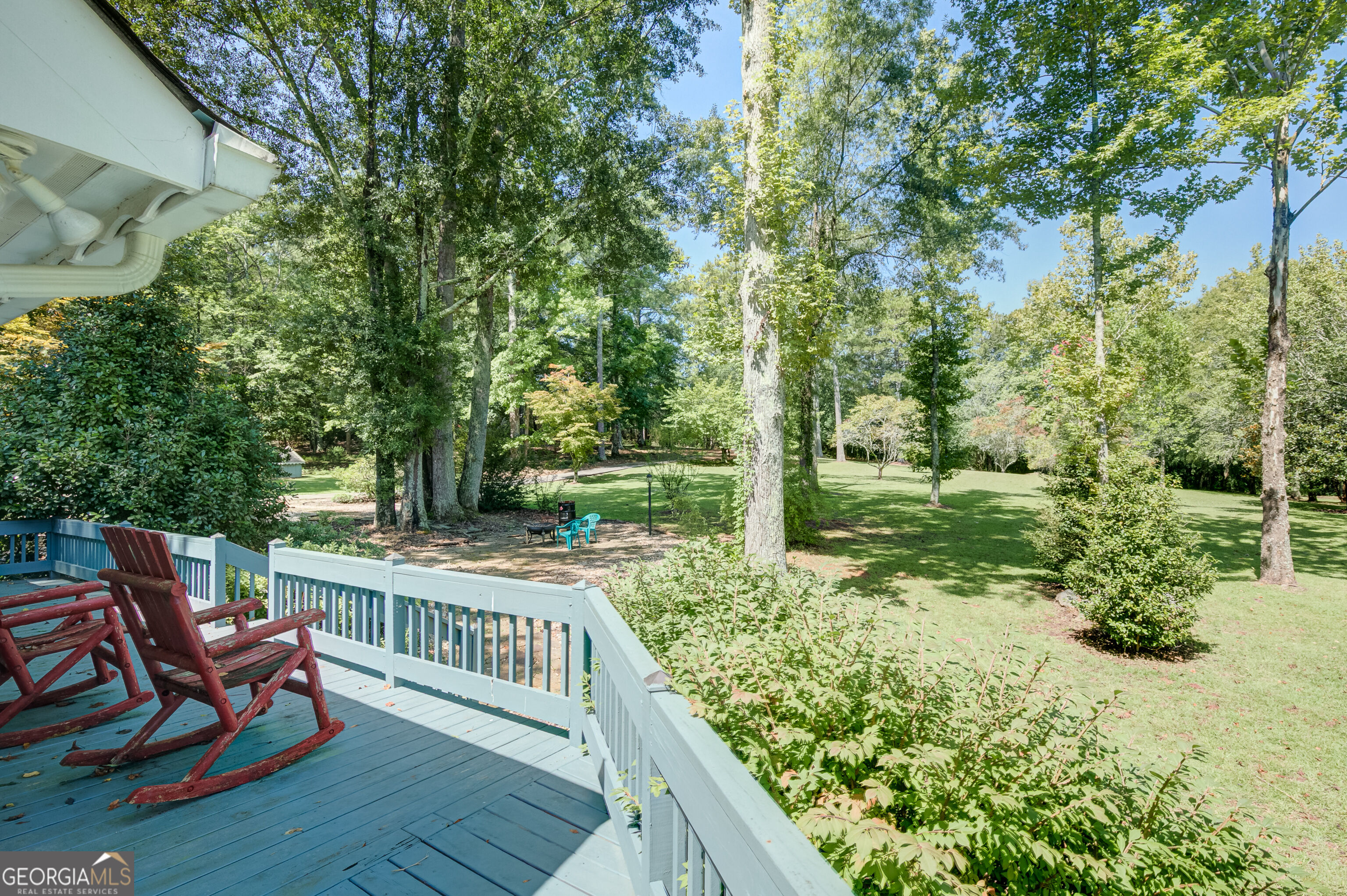 215 Wessmanor Drive Property Photo 8