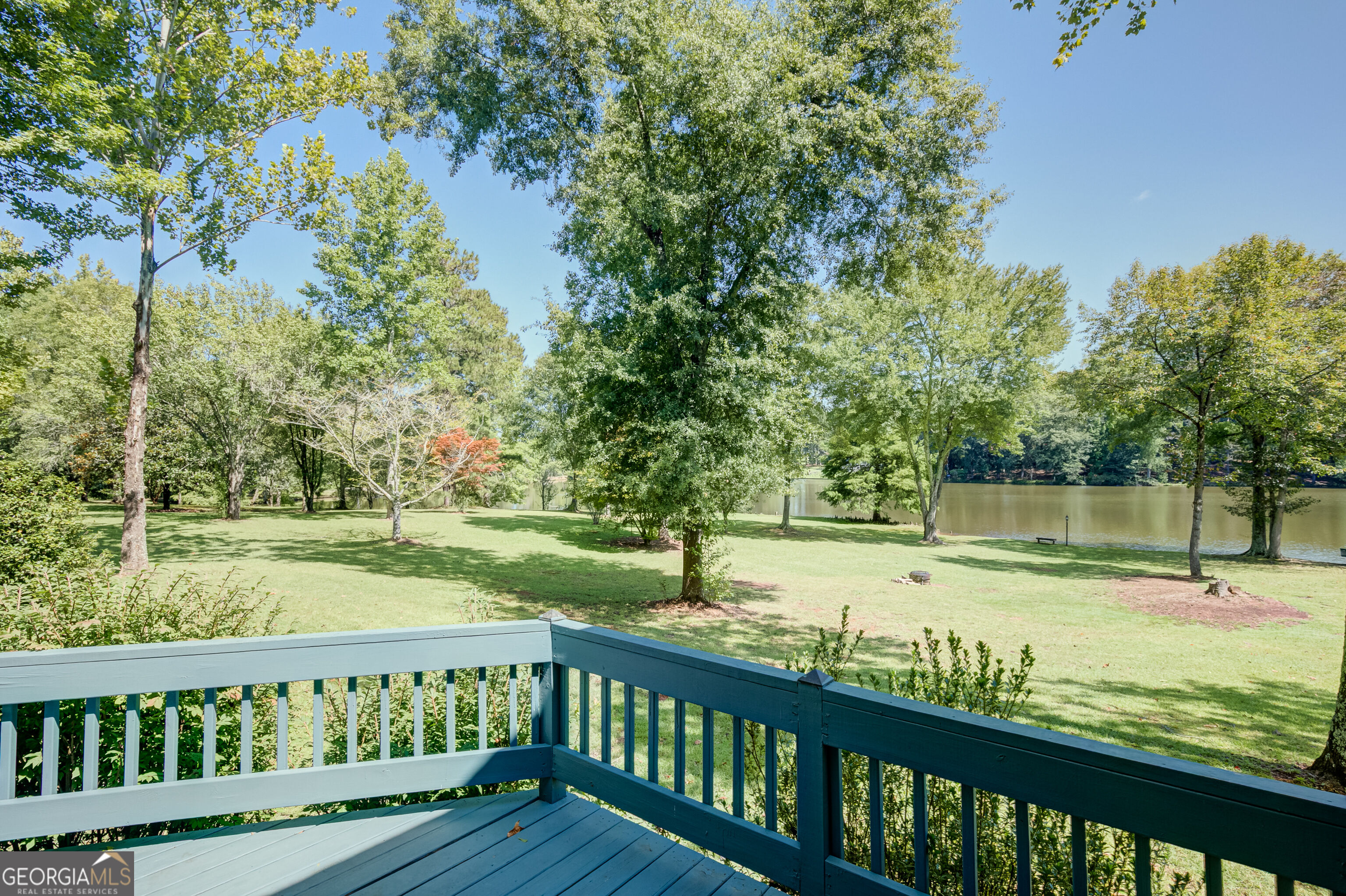 215 Wessmanor Drive Property Photo 9