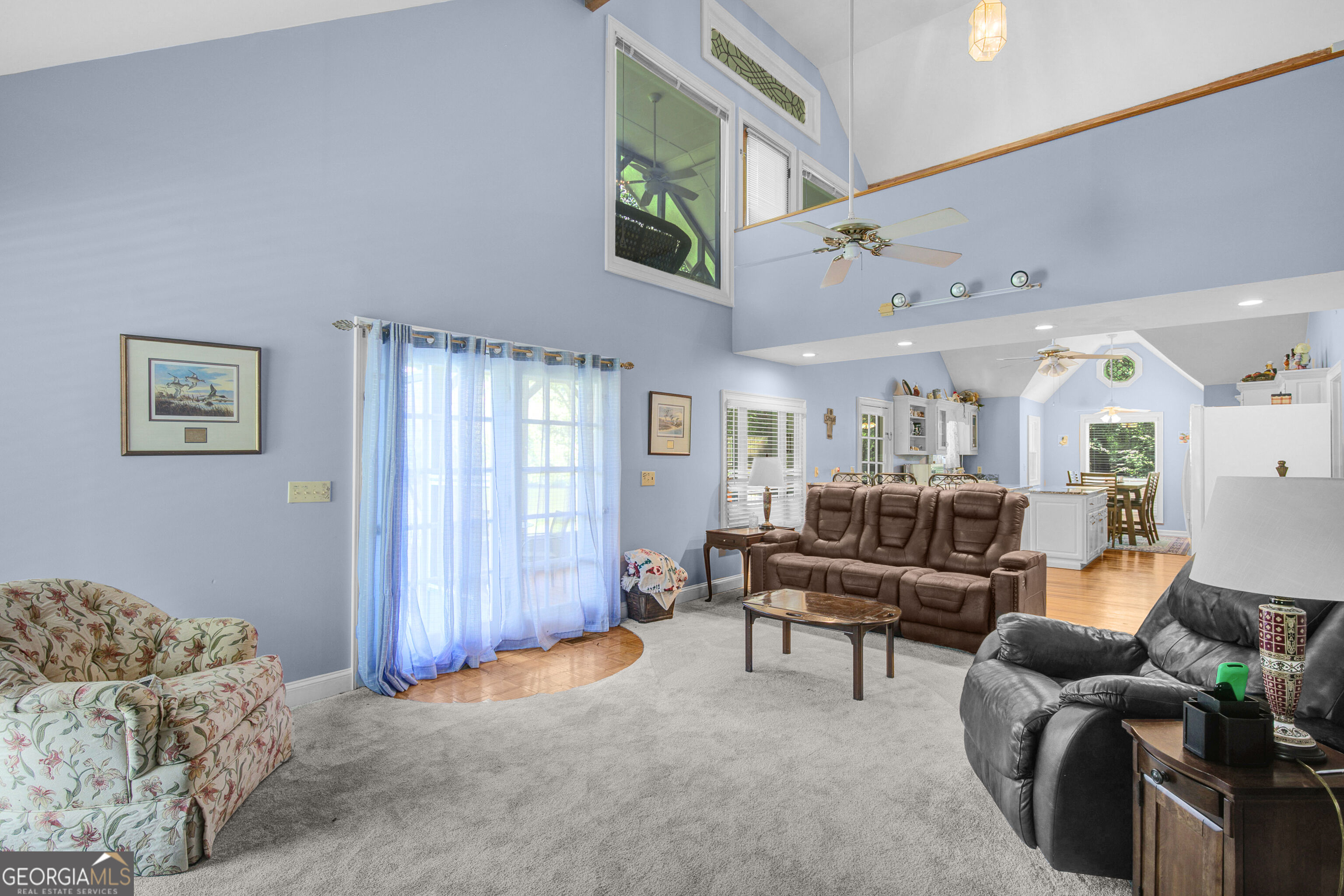 215 Wessmanor Drive Property Photo 14