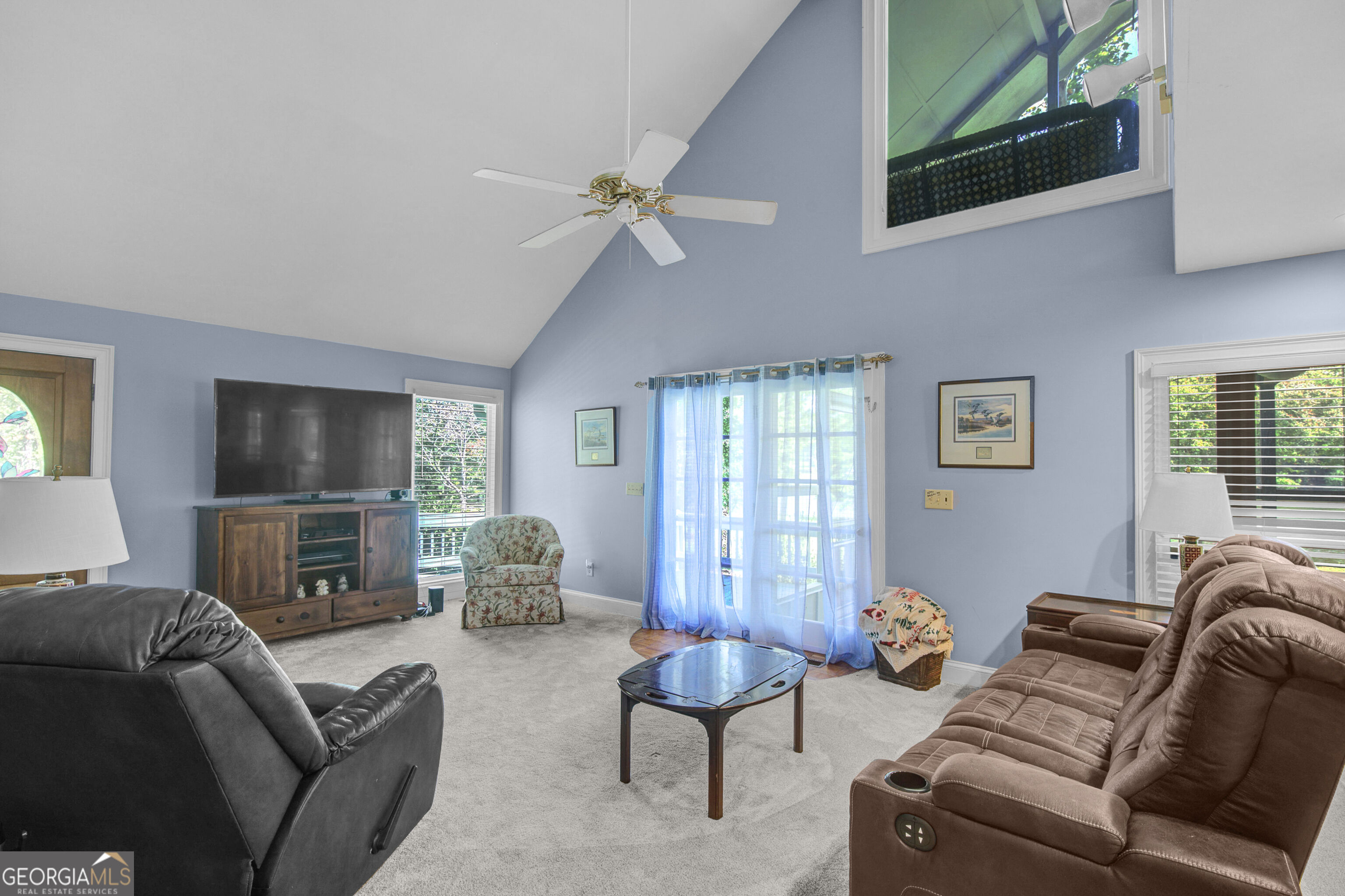 215 Wessmanor Drive Property Photo 16