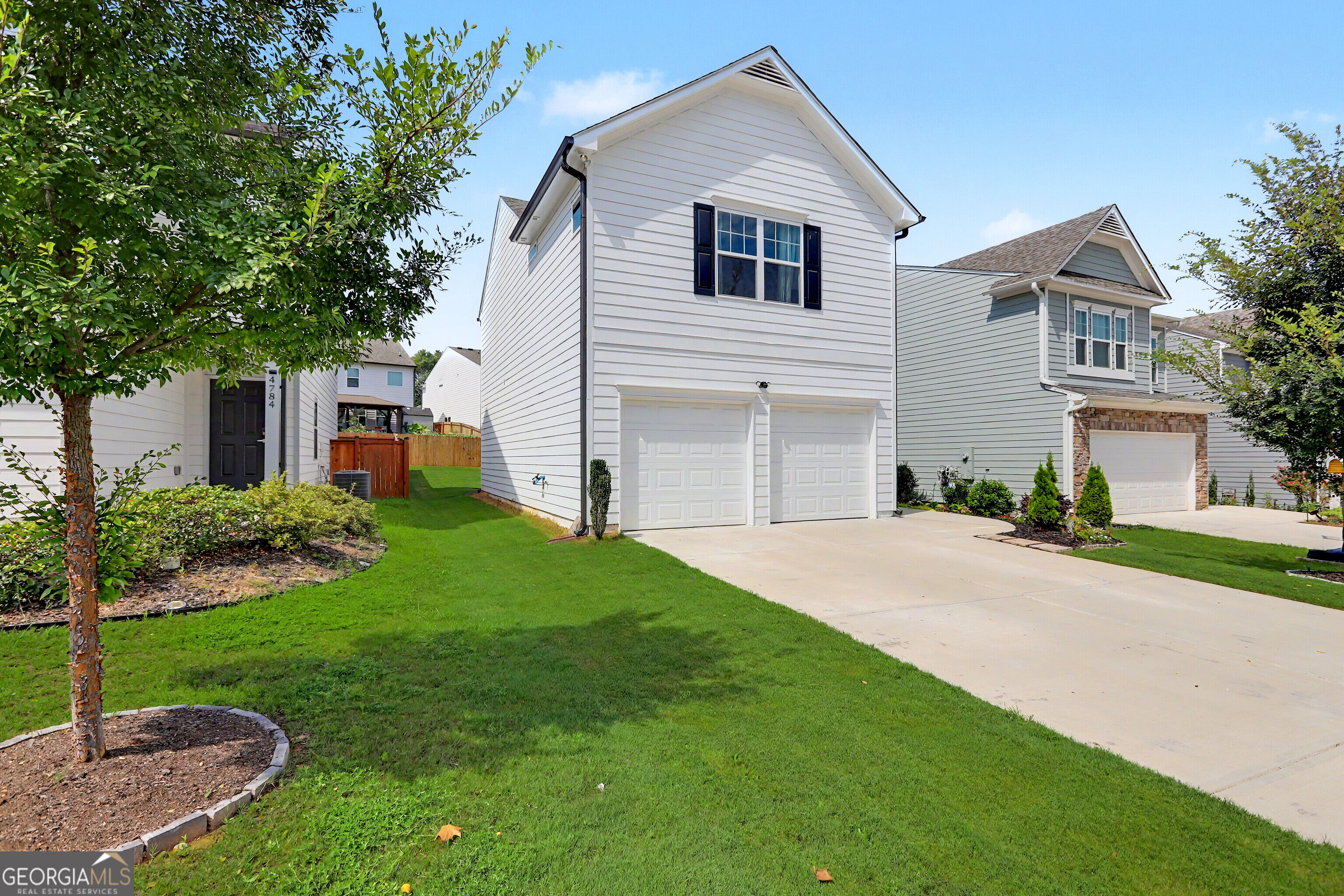 4780 Ridge Valley Drive Property Photo 2