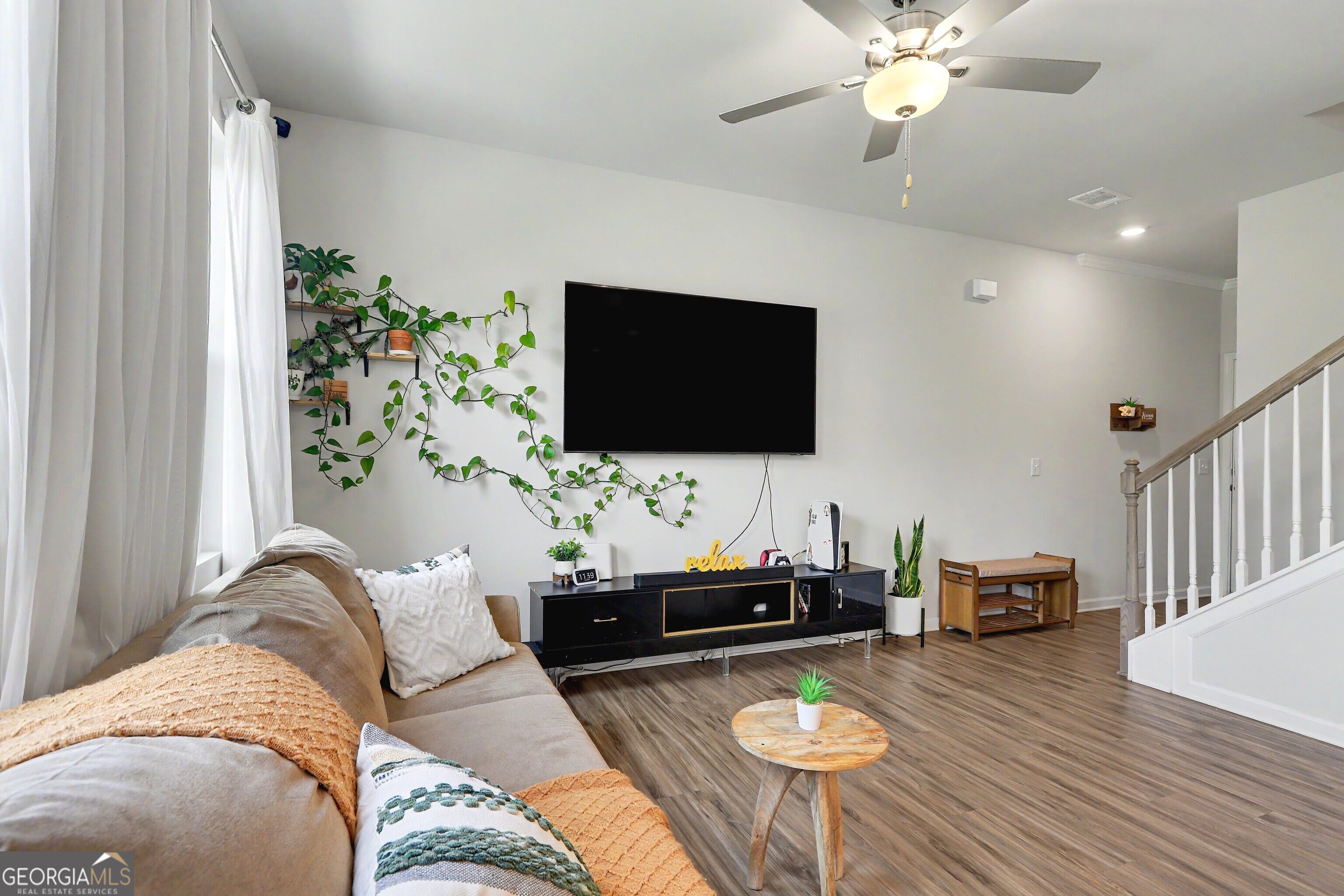4780 Ridge Valley Drive Property Photo 4