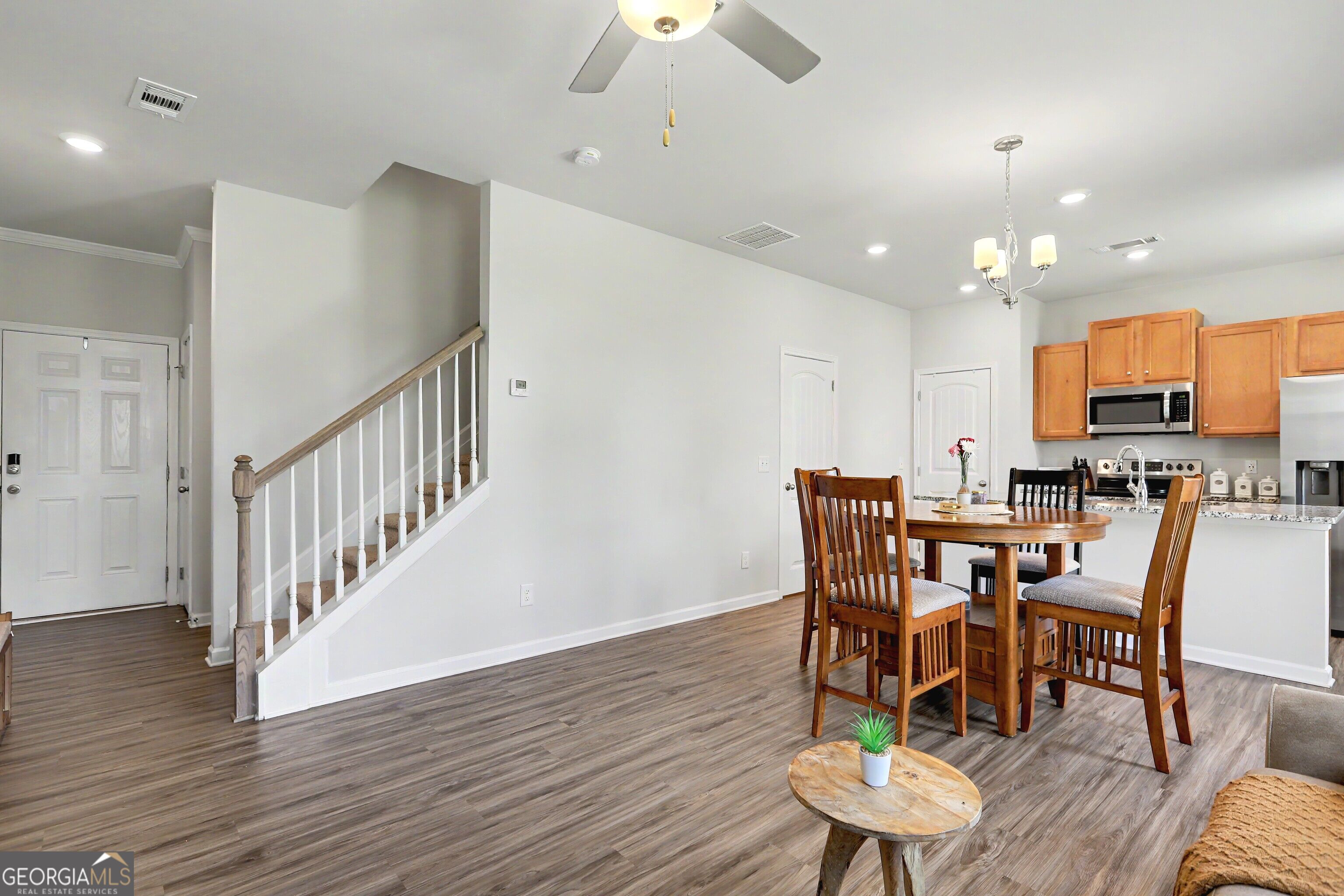 4780 Ridge Valley Drive Property Photo 7