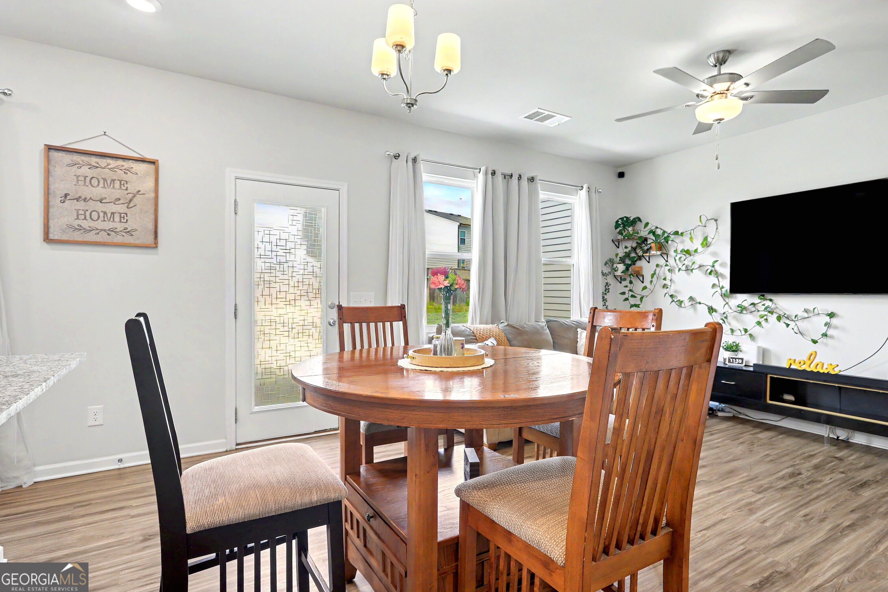 4780 Ridge Valley Drive Property Photo 9