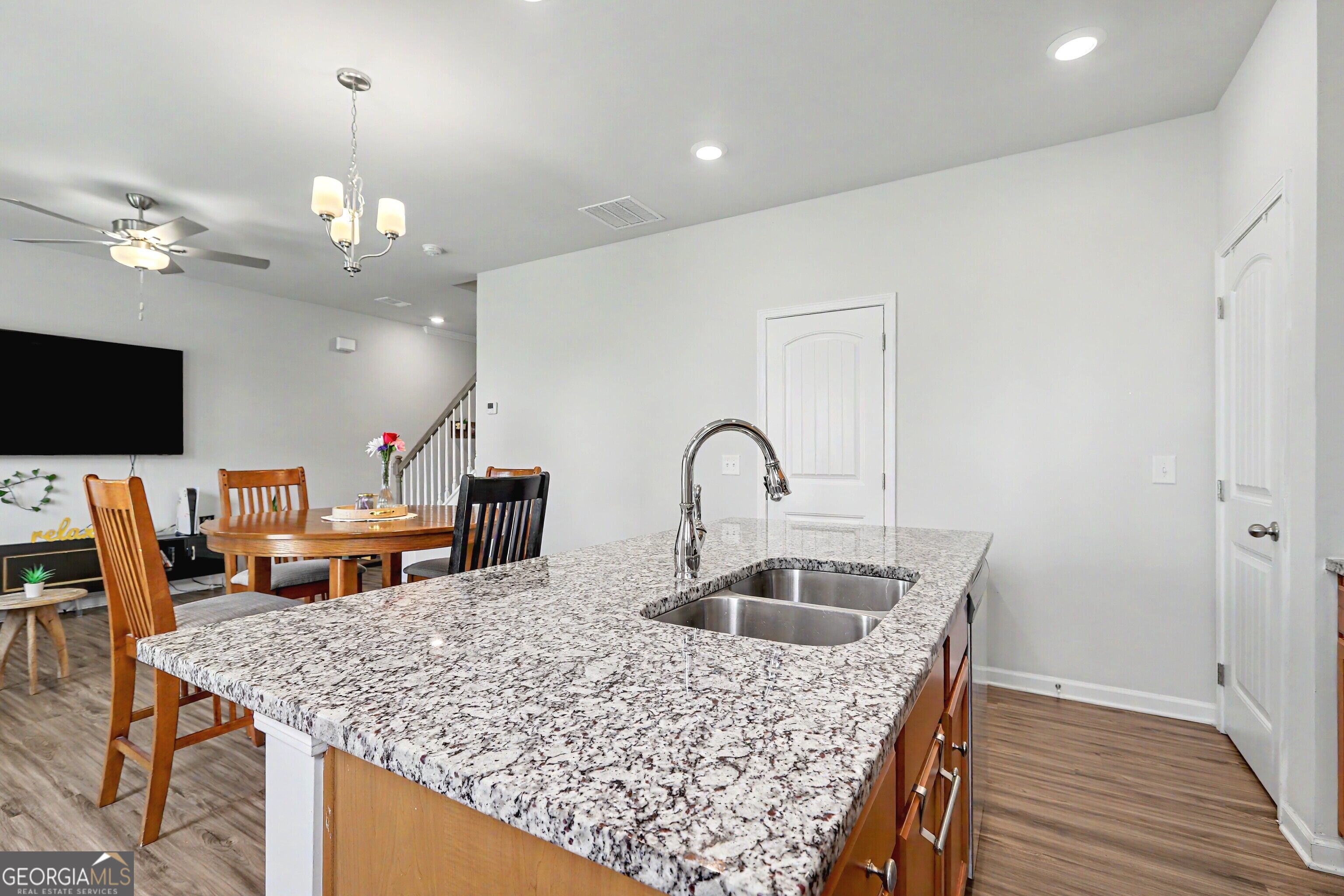 4780 Ridge Valley Drive Property Photo 12