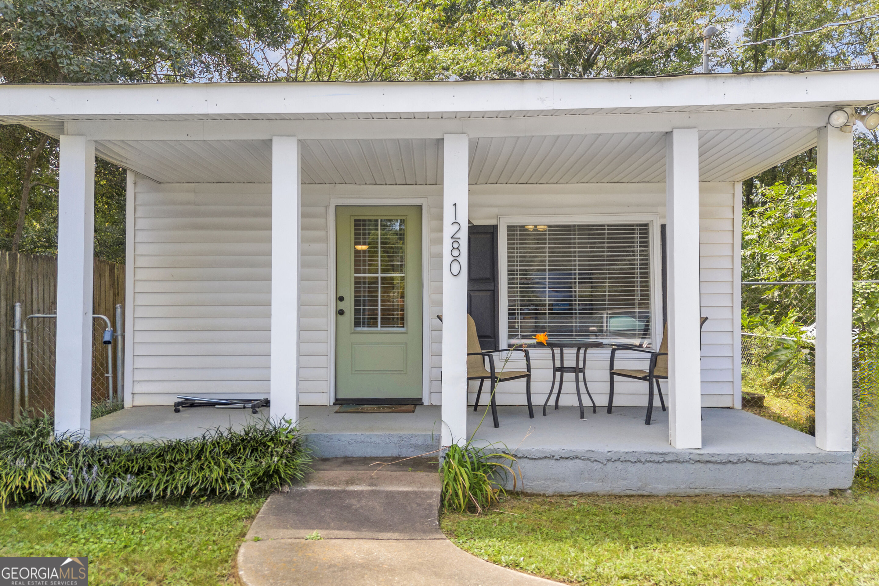 1280 E Broad Street Property Photo 5