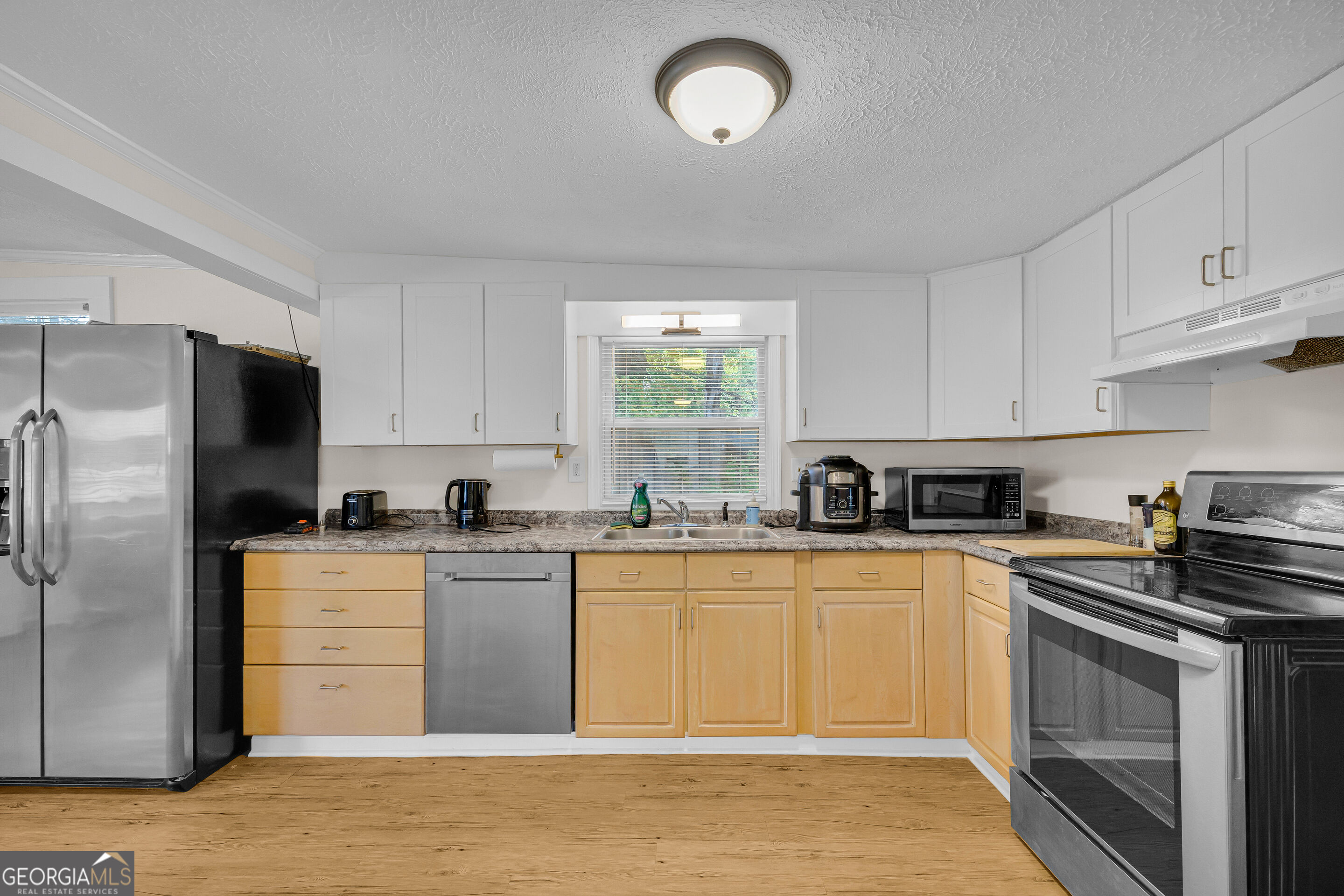 1280 E Broad Street Property Photo 14
