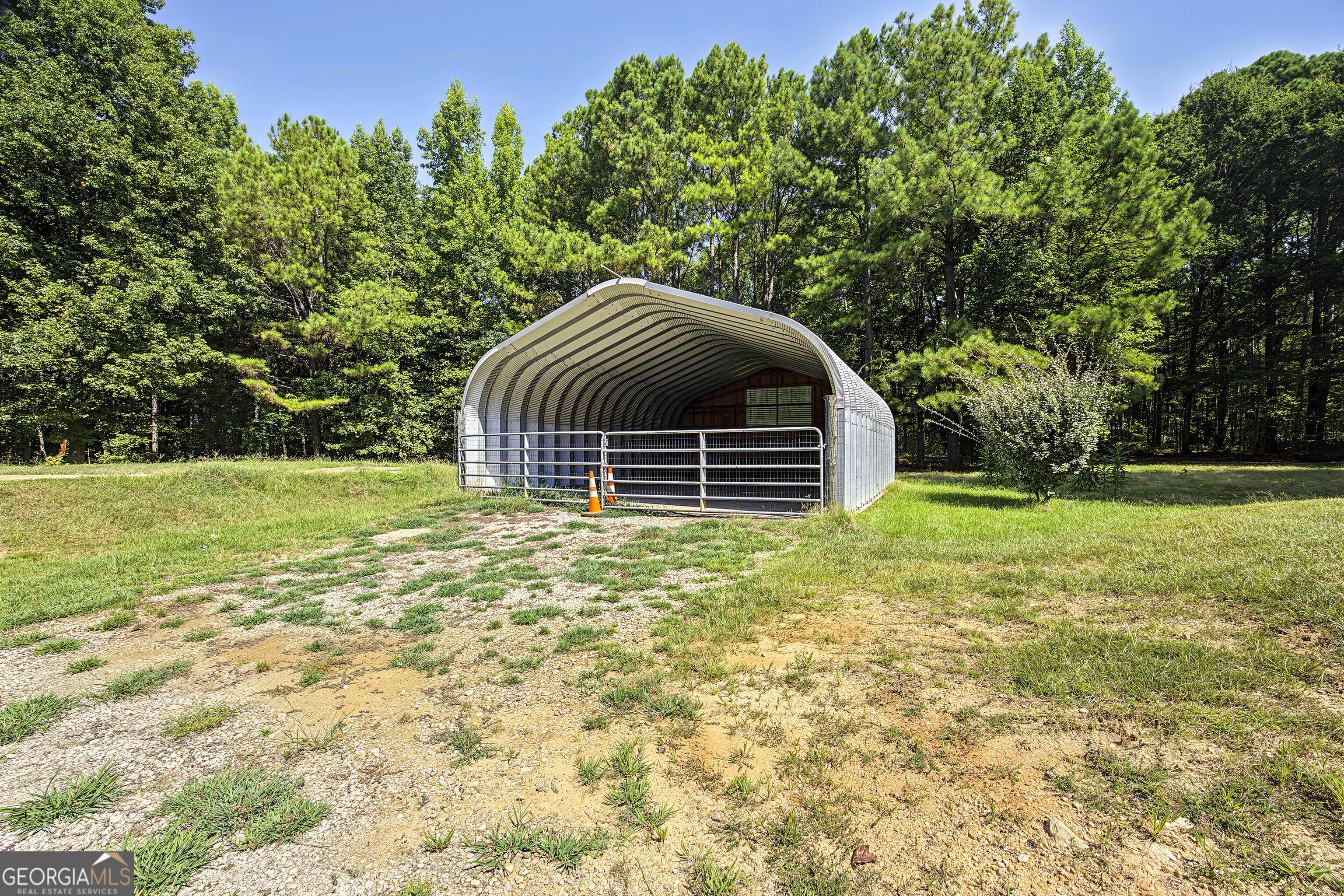 2374 Gresham Road Property Photo 4