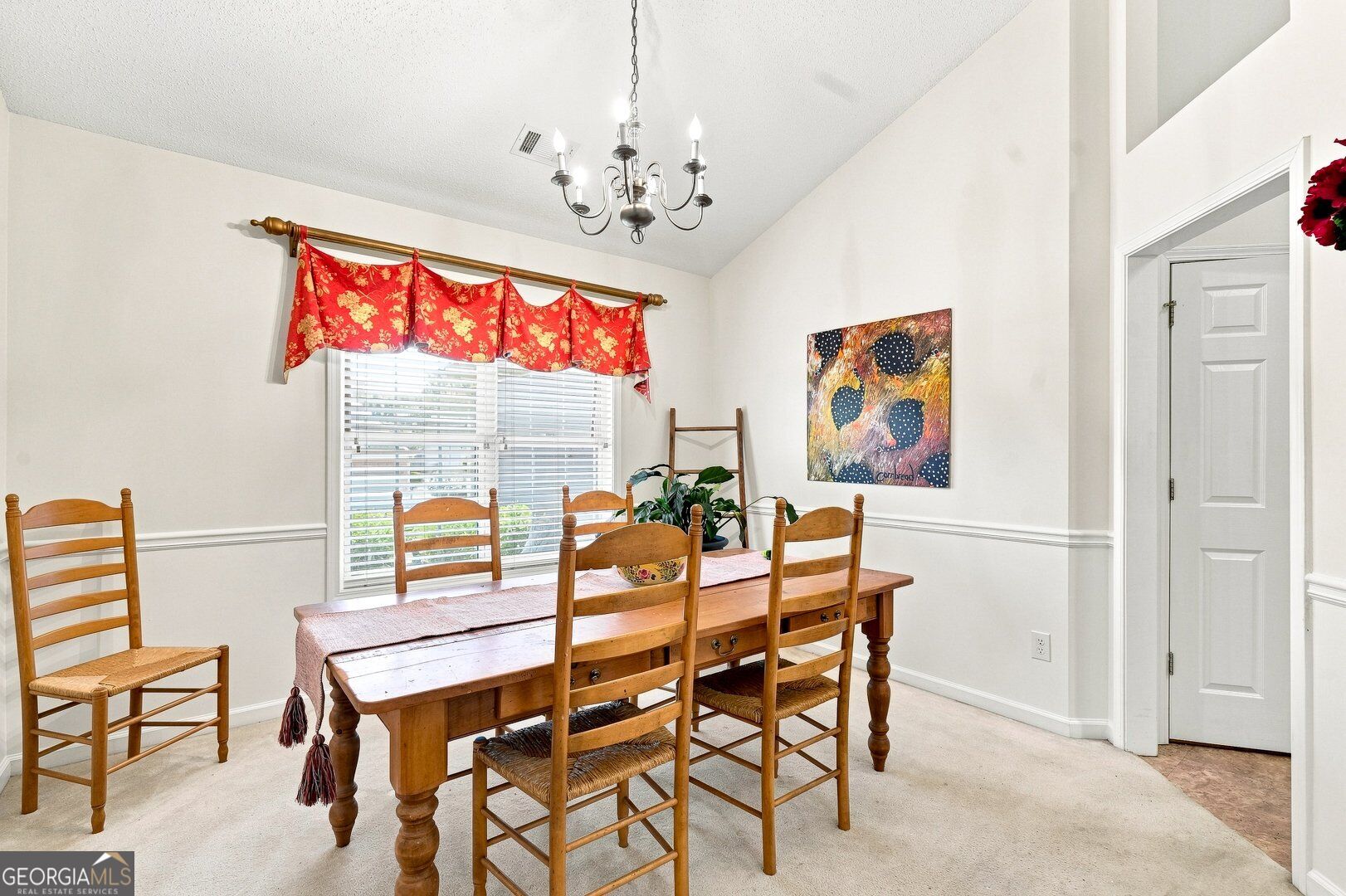332 Spring Hill Drive Property Photo 6