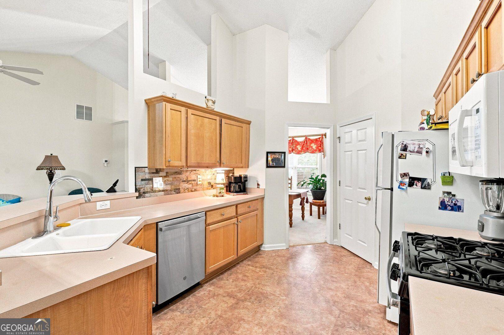 332 Spring Hill Drive Property Photo 12