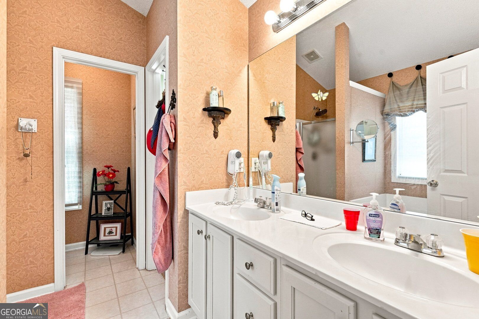 332 Spring Hill Drive Property Photo 18