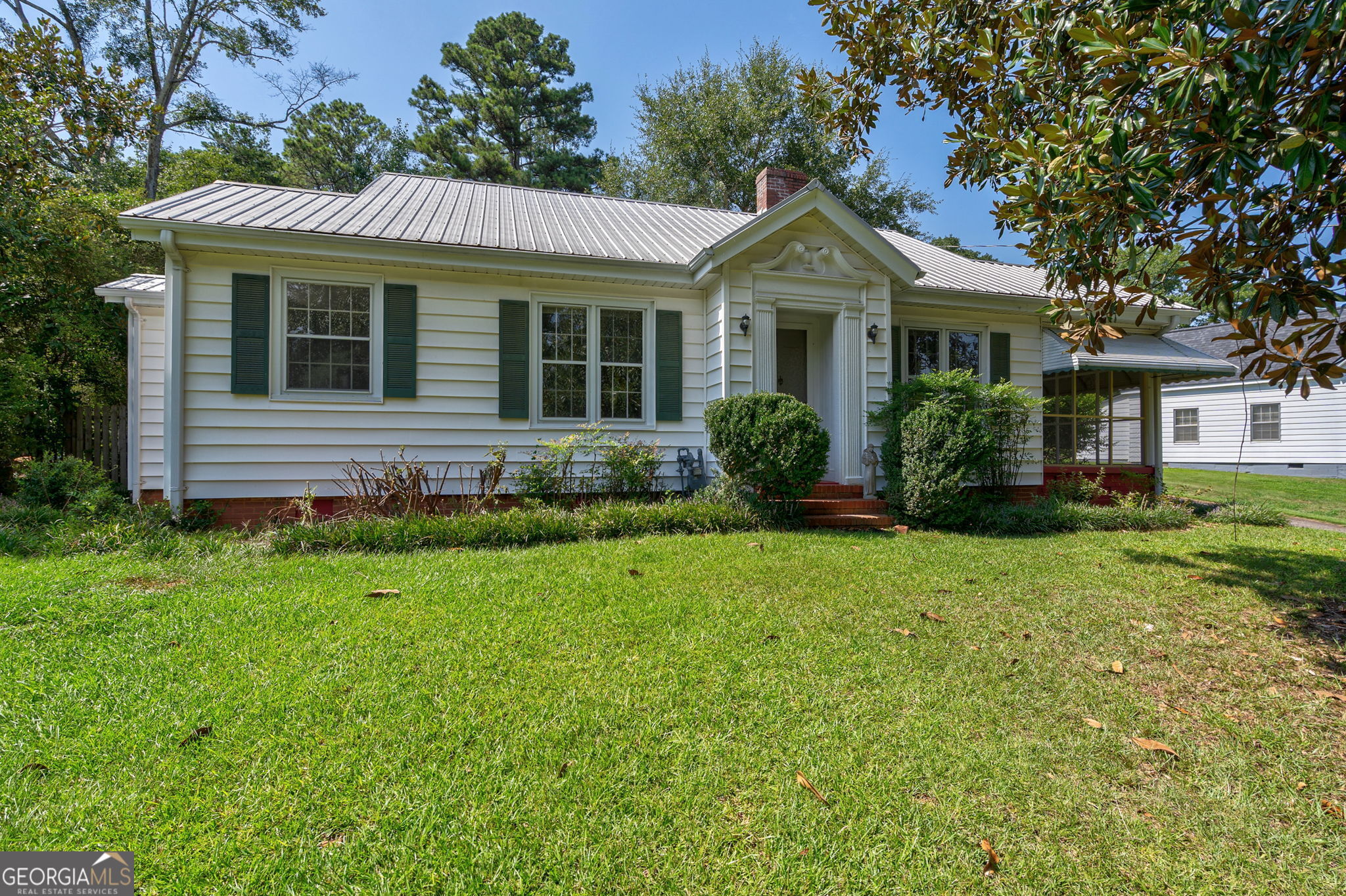 1000 Macon Highway Property Photo 1