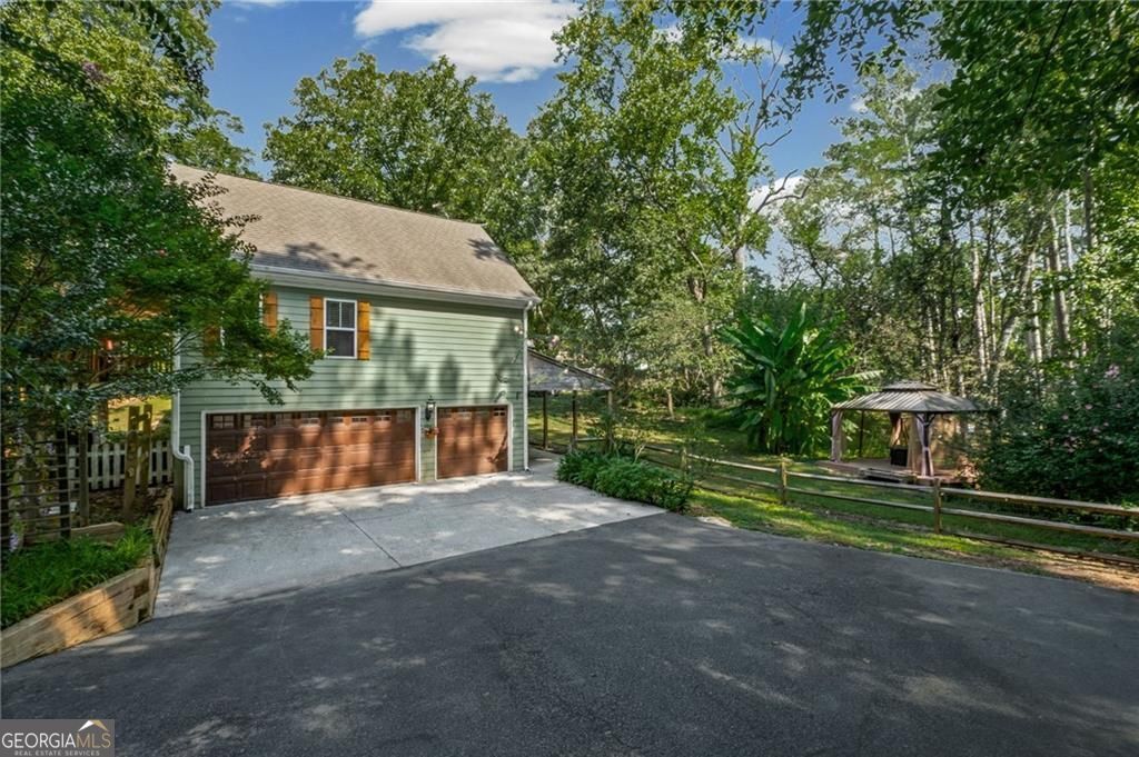 216 Byers Street Property Photo 35
