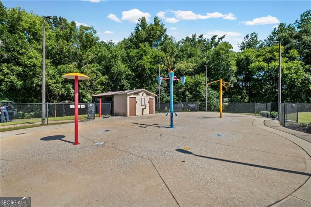 216 Byers Street Property Photo 45
