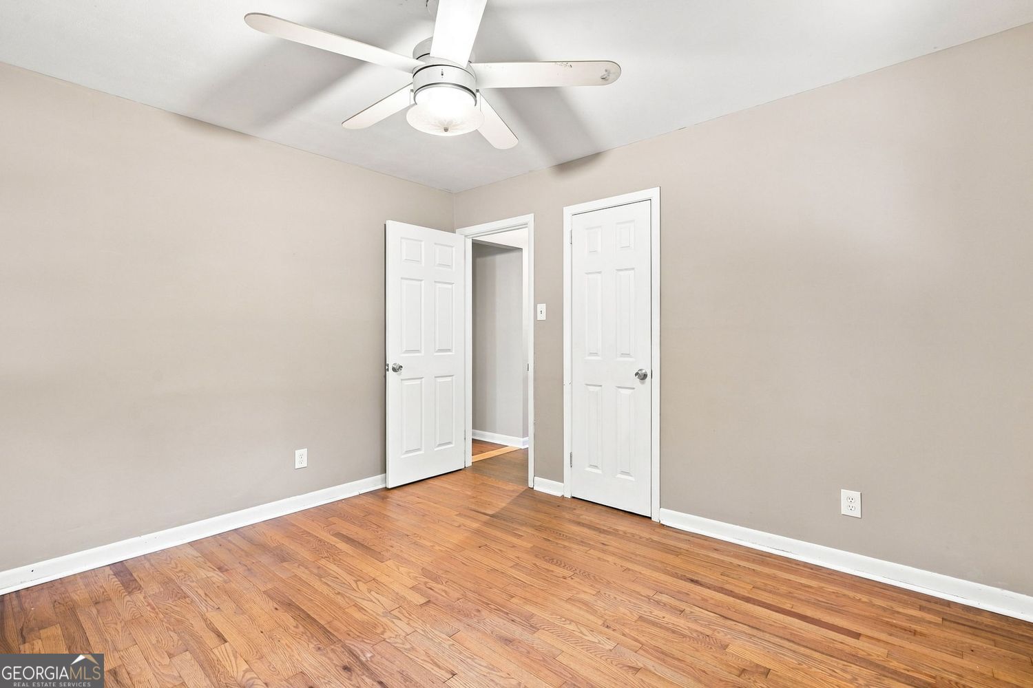 128 Dickson Court Property Photo 29